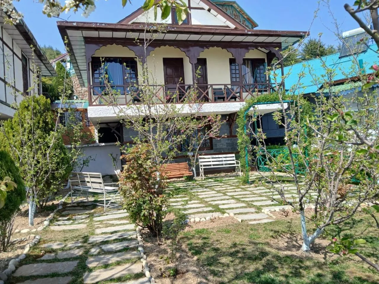 Property building in Snow King Retreat - The Heaven