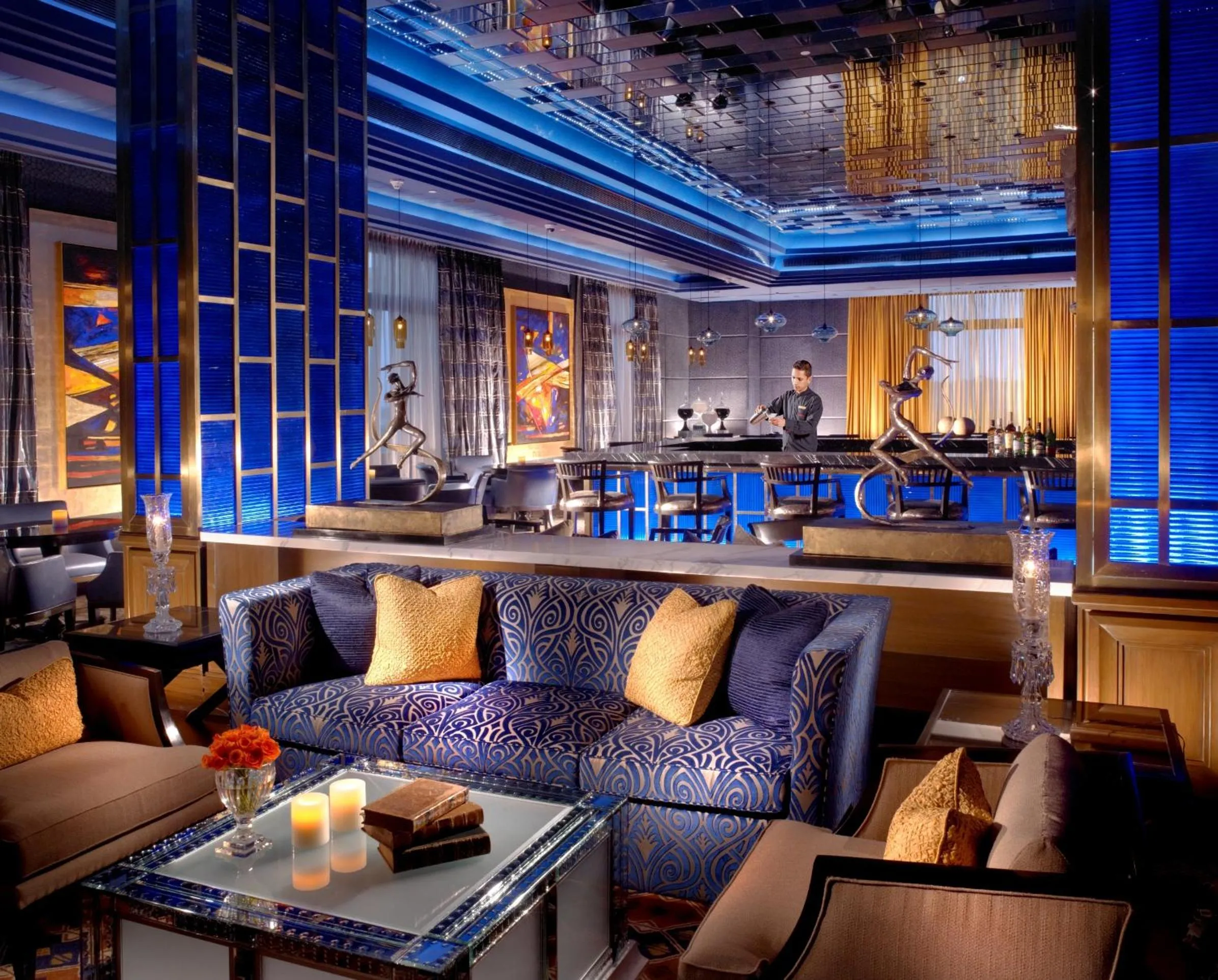 Restaurant/places to eat in The Leela Palace Chennai