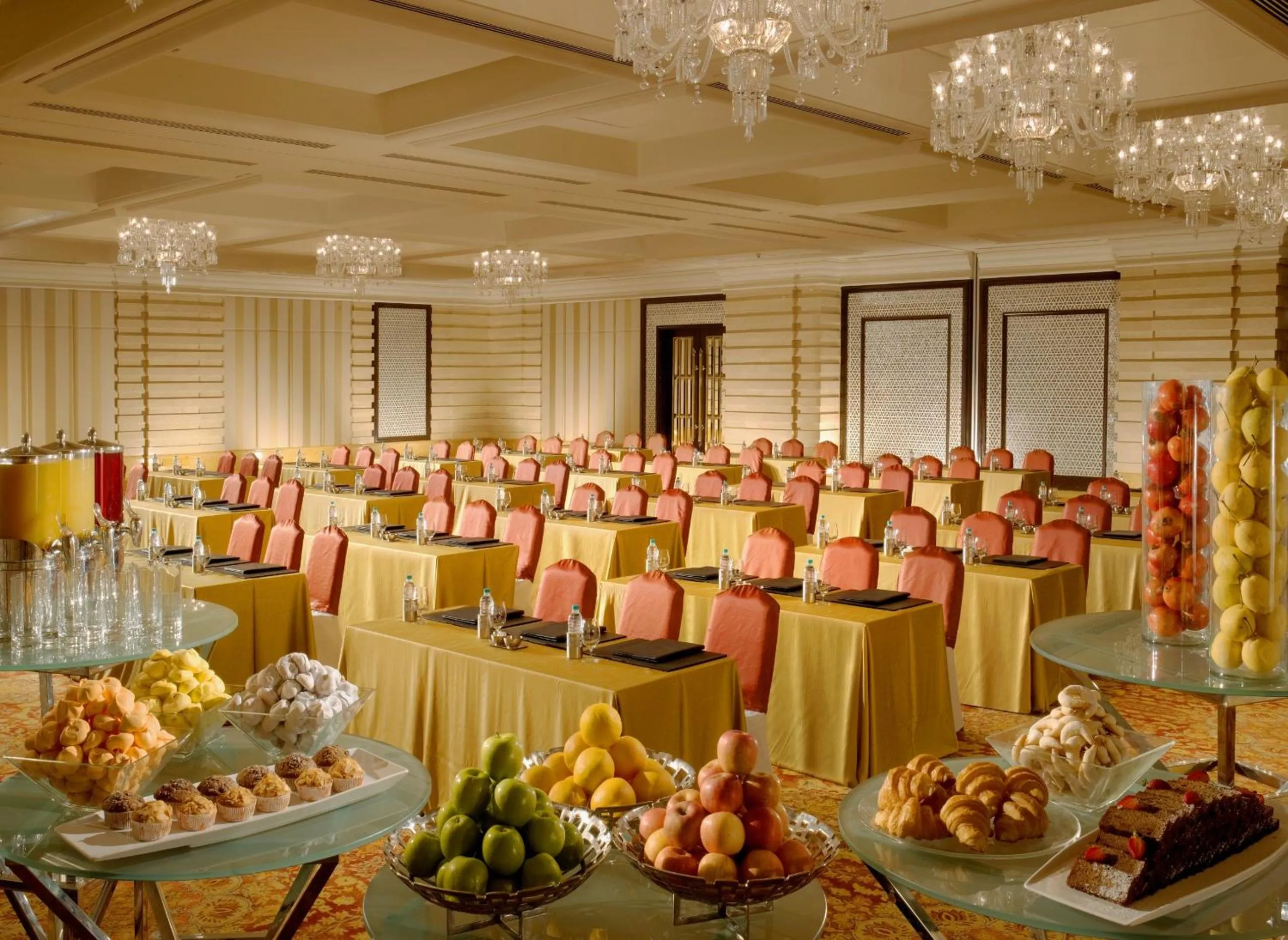 Banquet/Function facilities in The Leela Palace Chennai