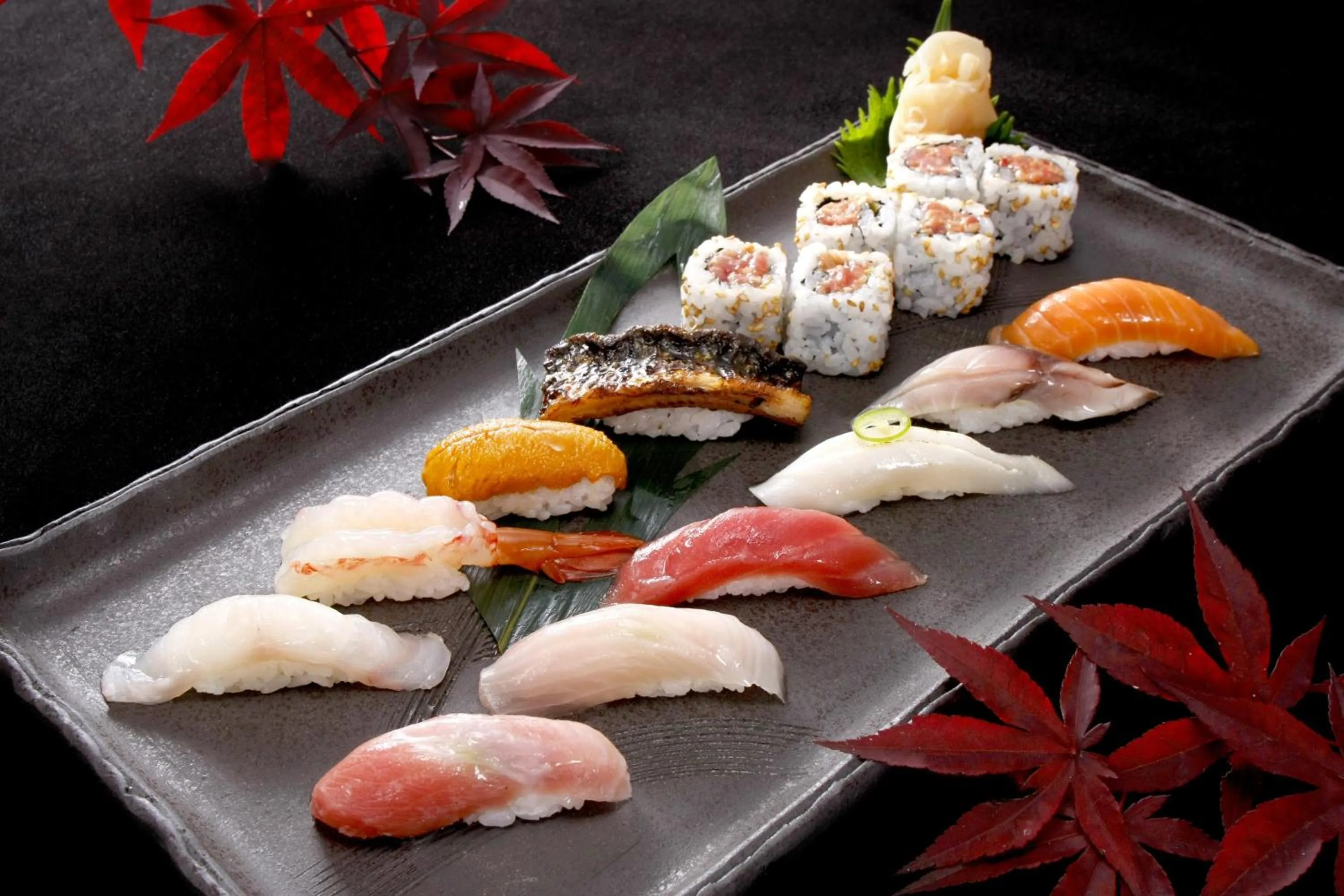 Restaurant/places to eat in The Leela Palace Chennai