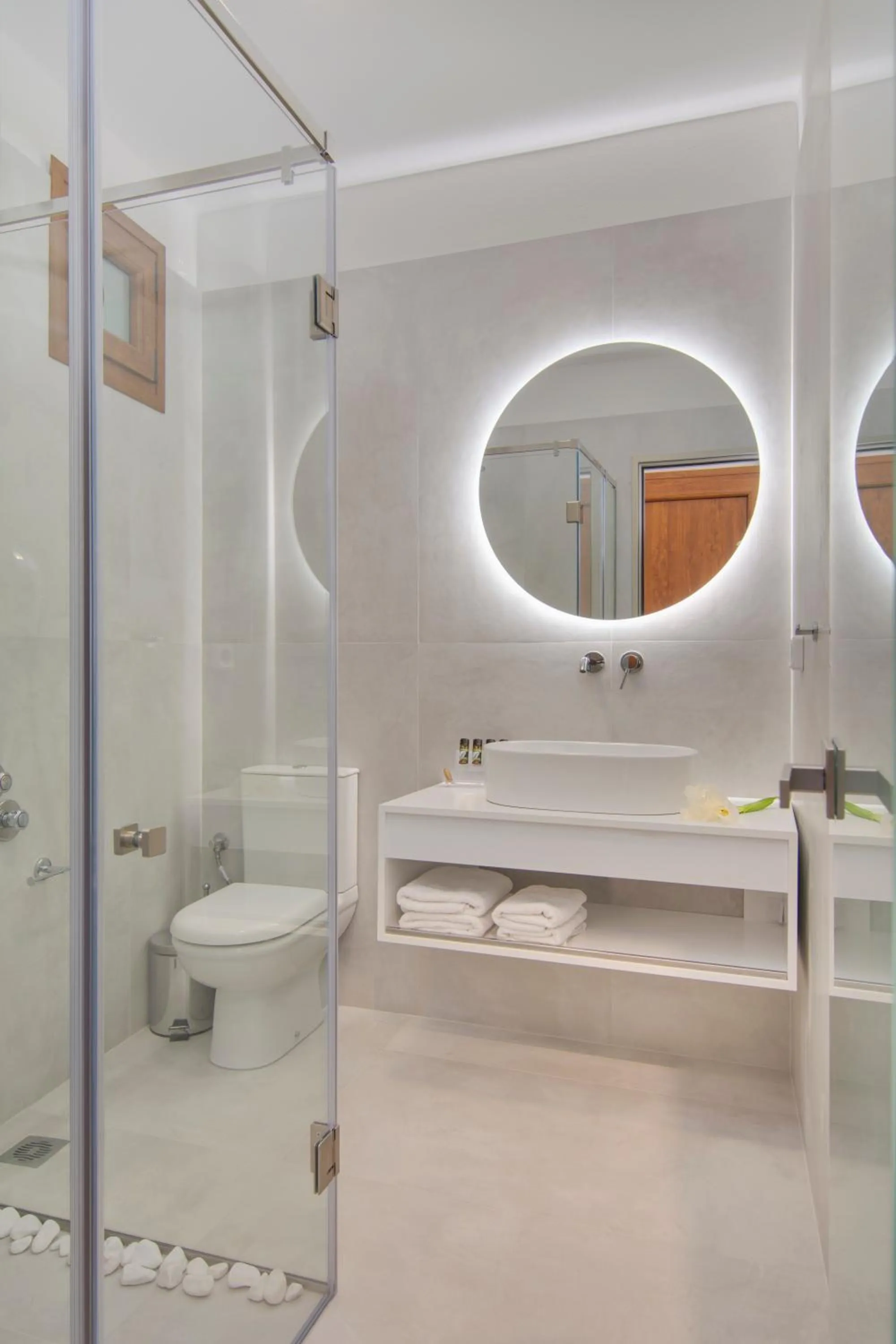 Shower in Valtos Beach Hotel