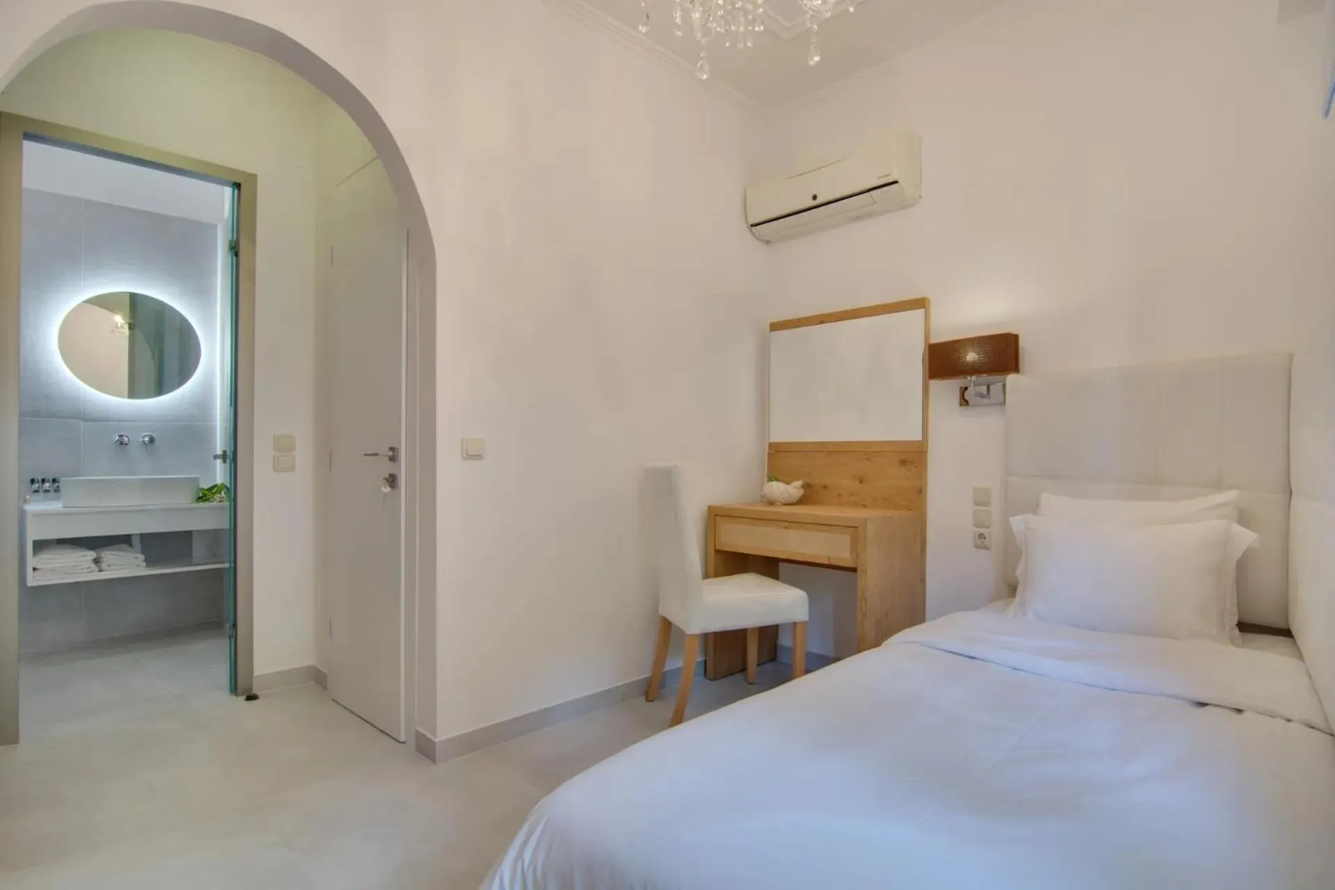 Bed in Valtos Beach Hotel