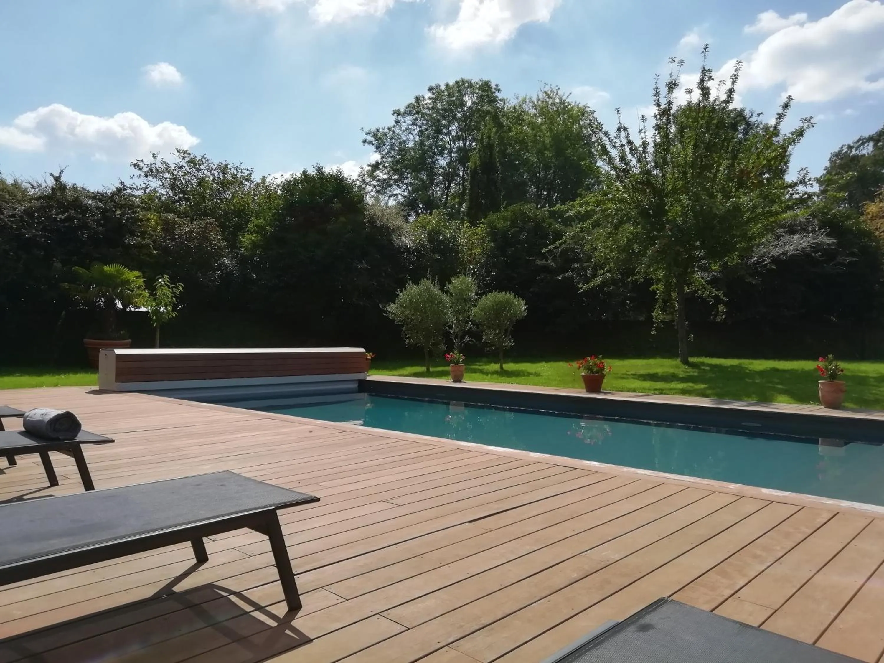 Swimming pool in Château de Cleuville