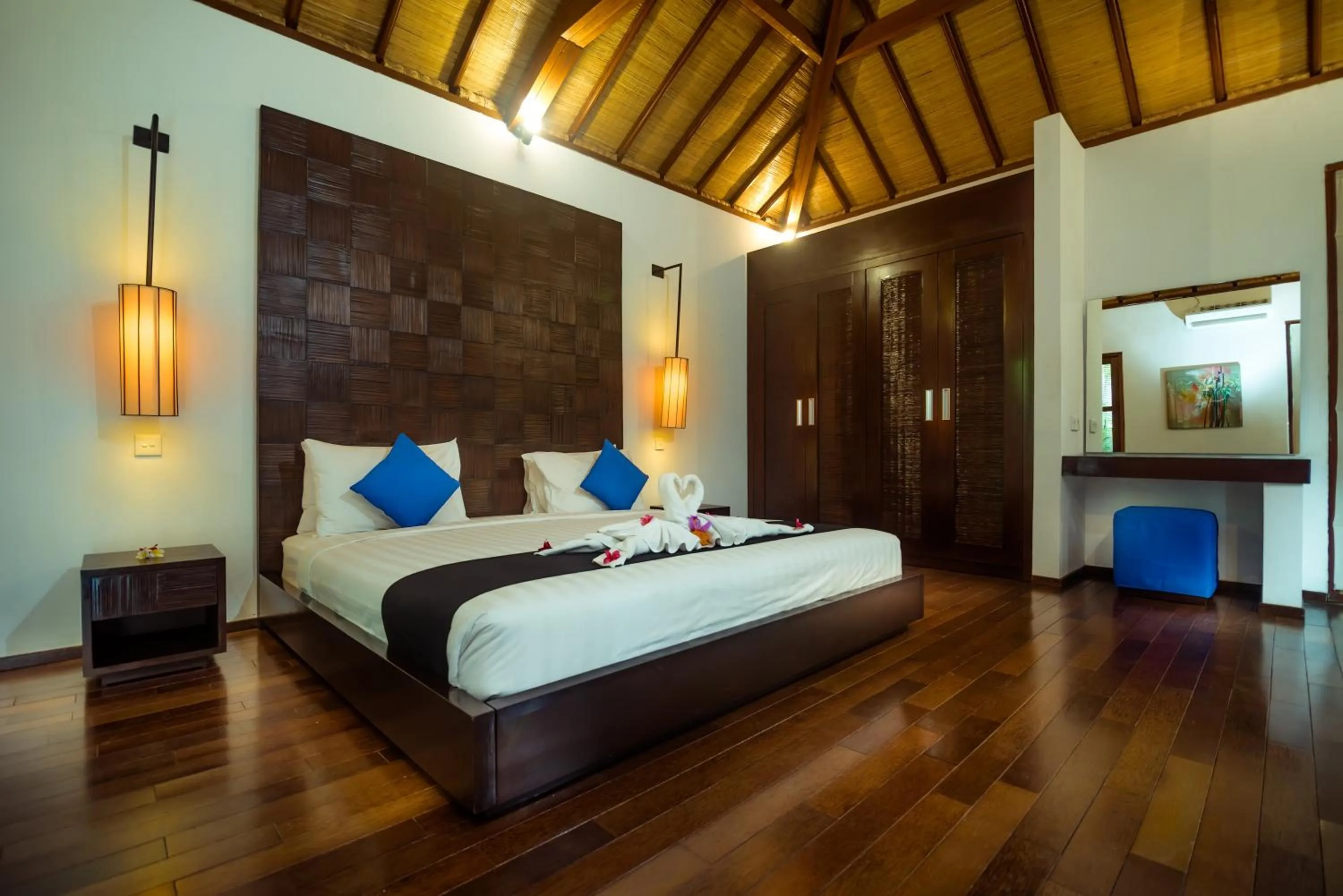 Bedroom, Bed in Arama Riverside 5 Bedrooms by Villas Direct Bali