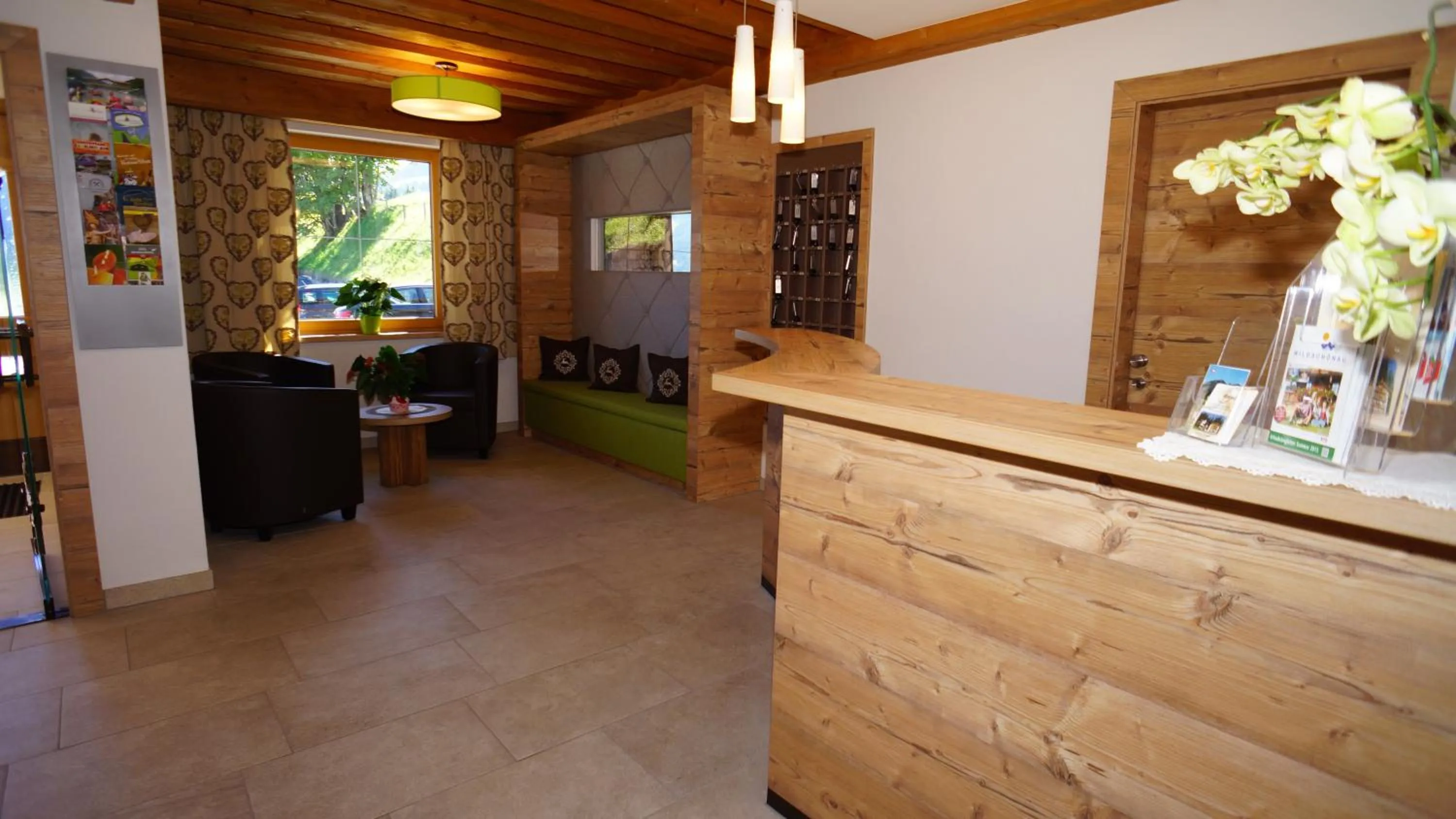 Lobby or reception in Gasthof Almhof