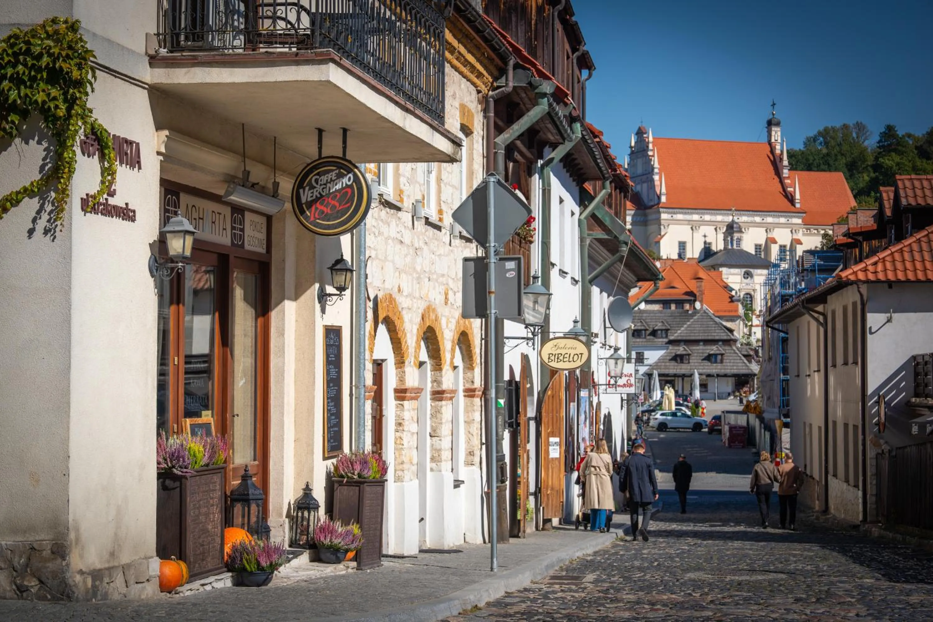 Property building in Agharta
