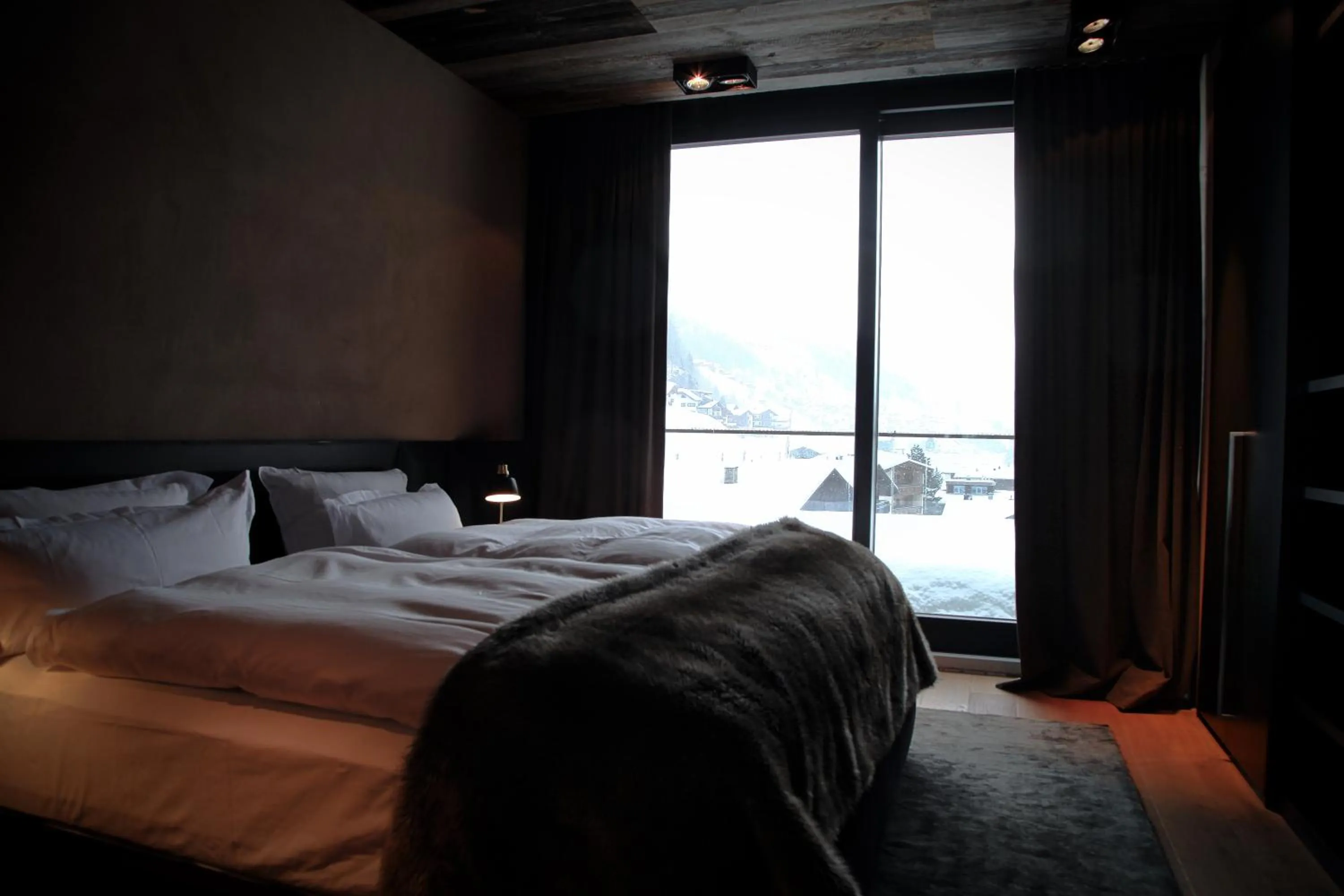 Bed in Hotel Zhero – Ischgl/Kappl