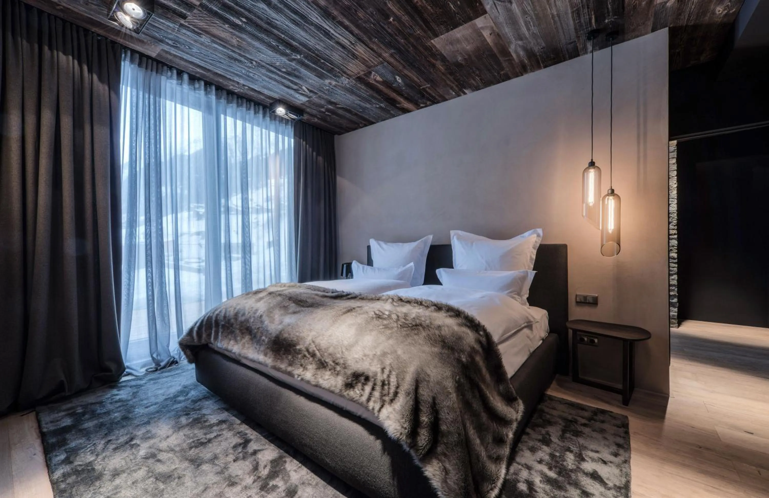 Bed in Hotel Zhero – Ischgl/Kappl
