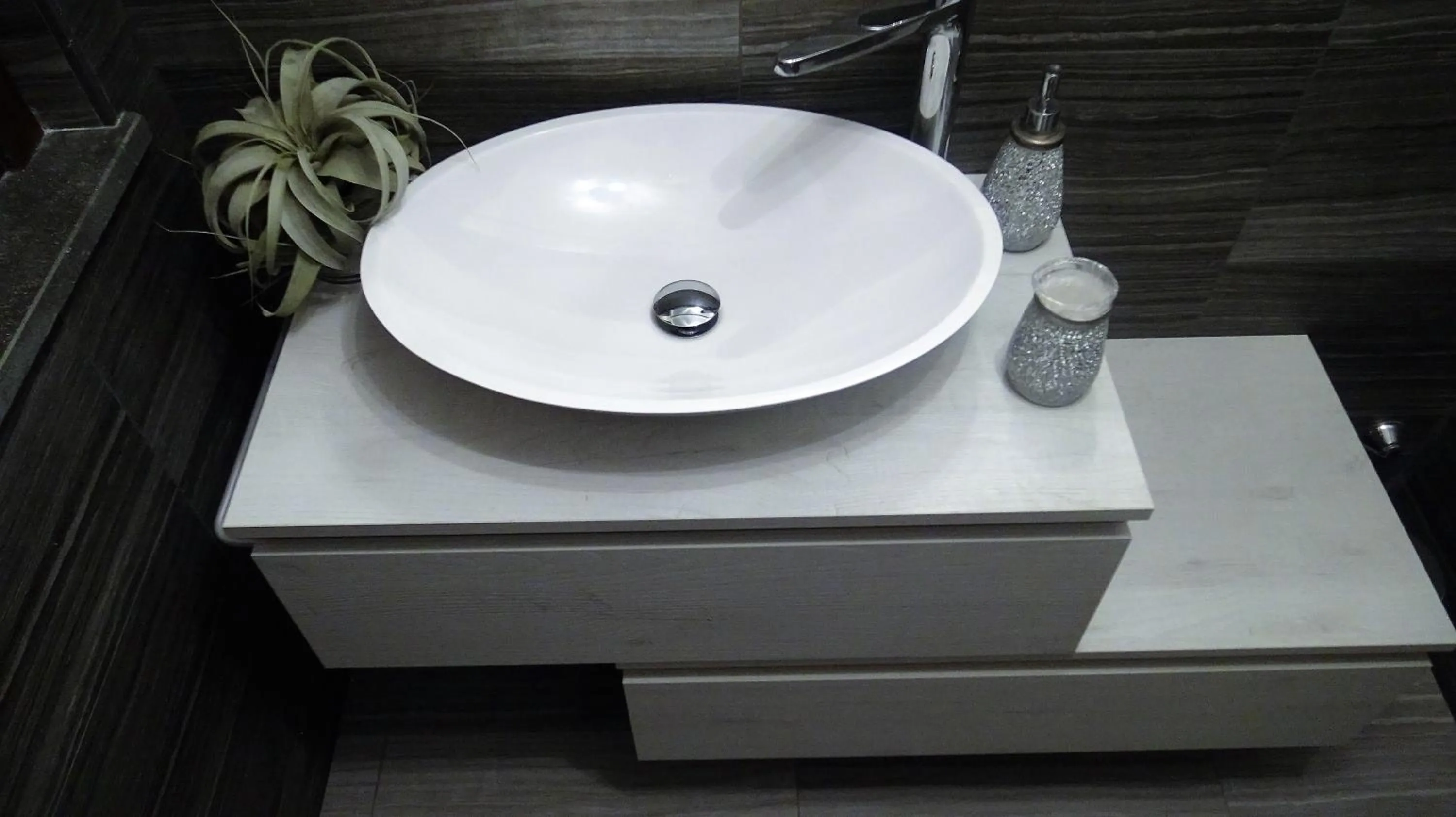 Bathroom in Garden FuoriRotta