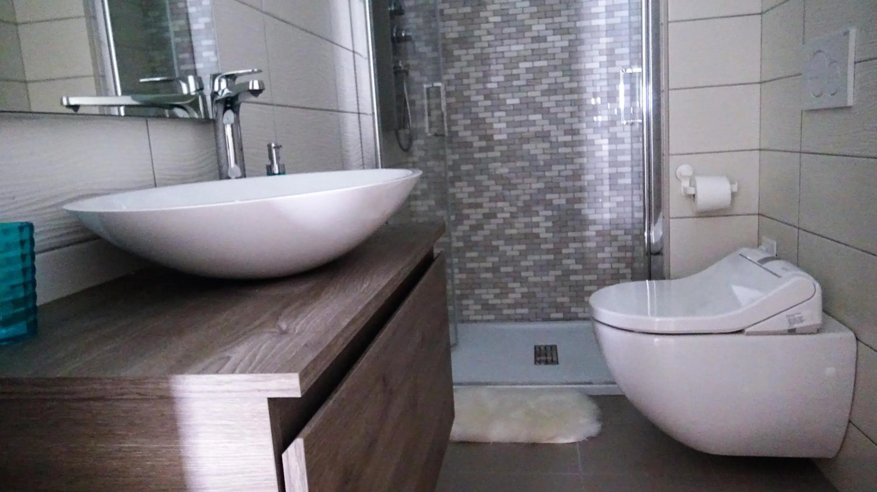 Shower in Garden FuoriRotta