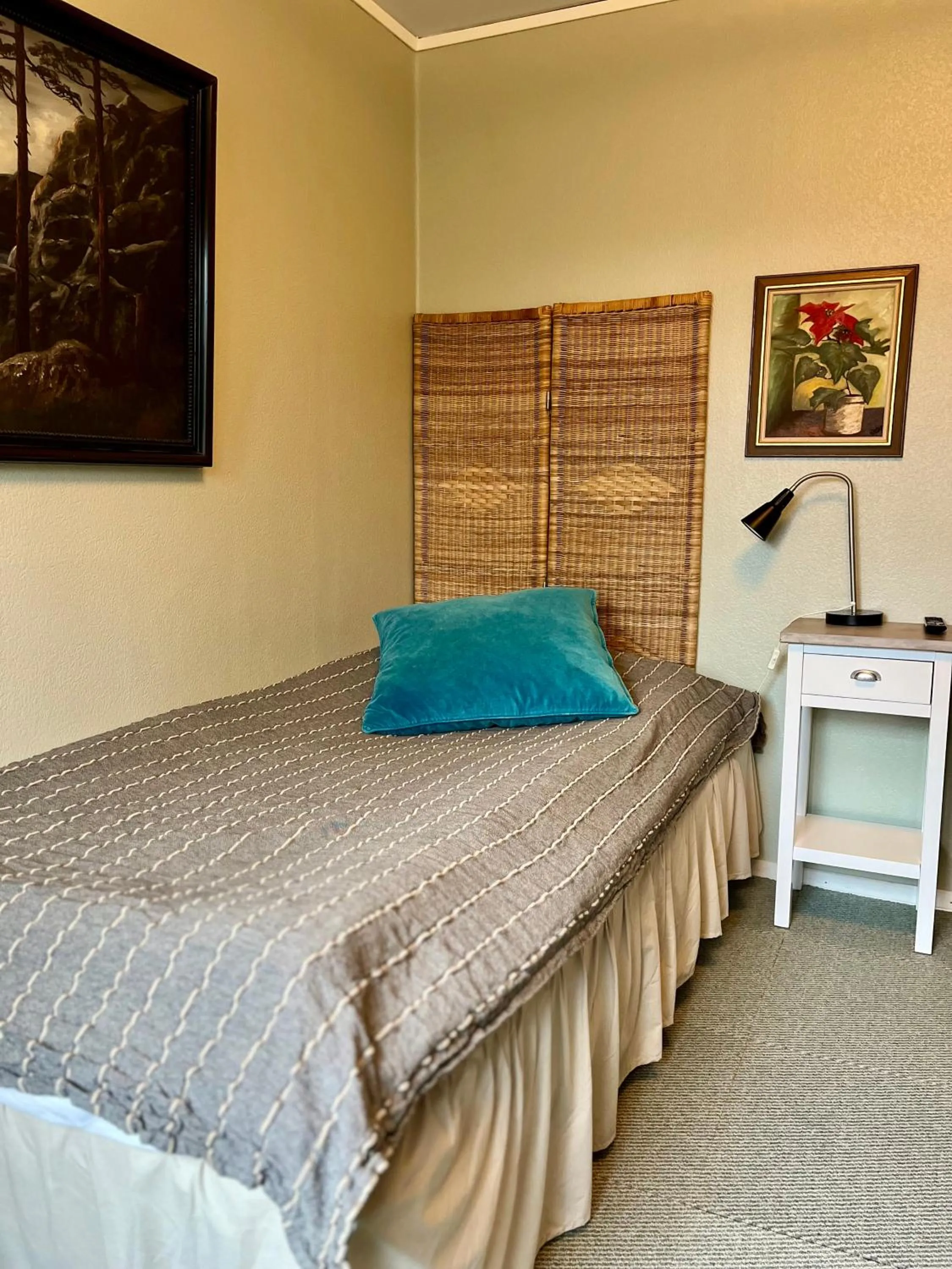 Bed in B&B Ströprodukter