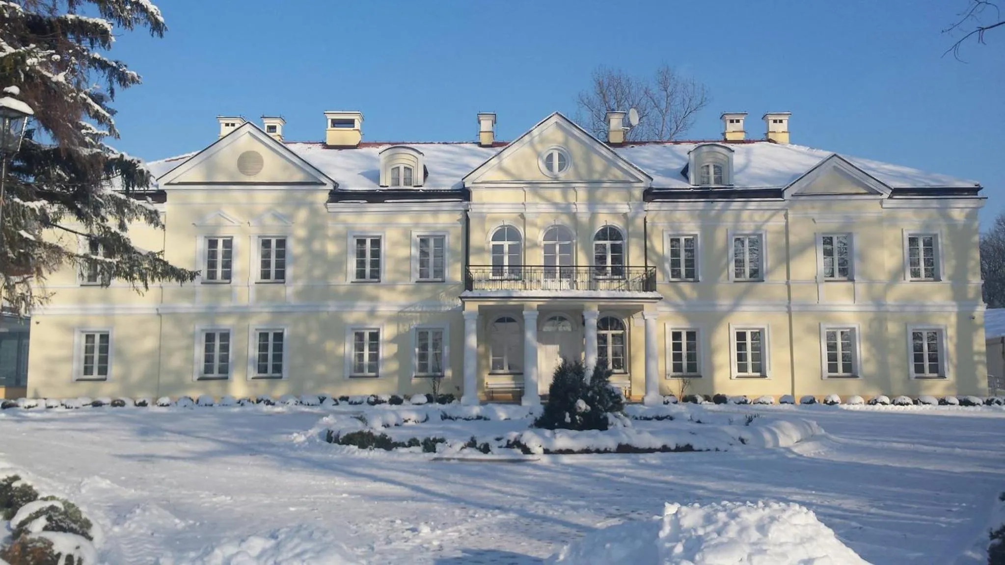 Hotel Sobienie Królewskie