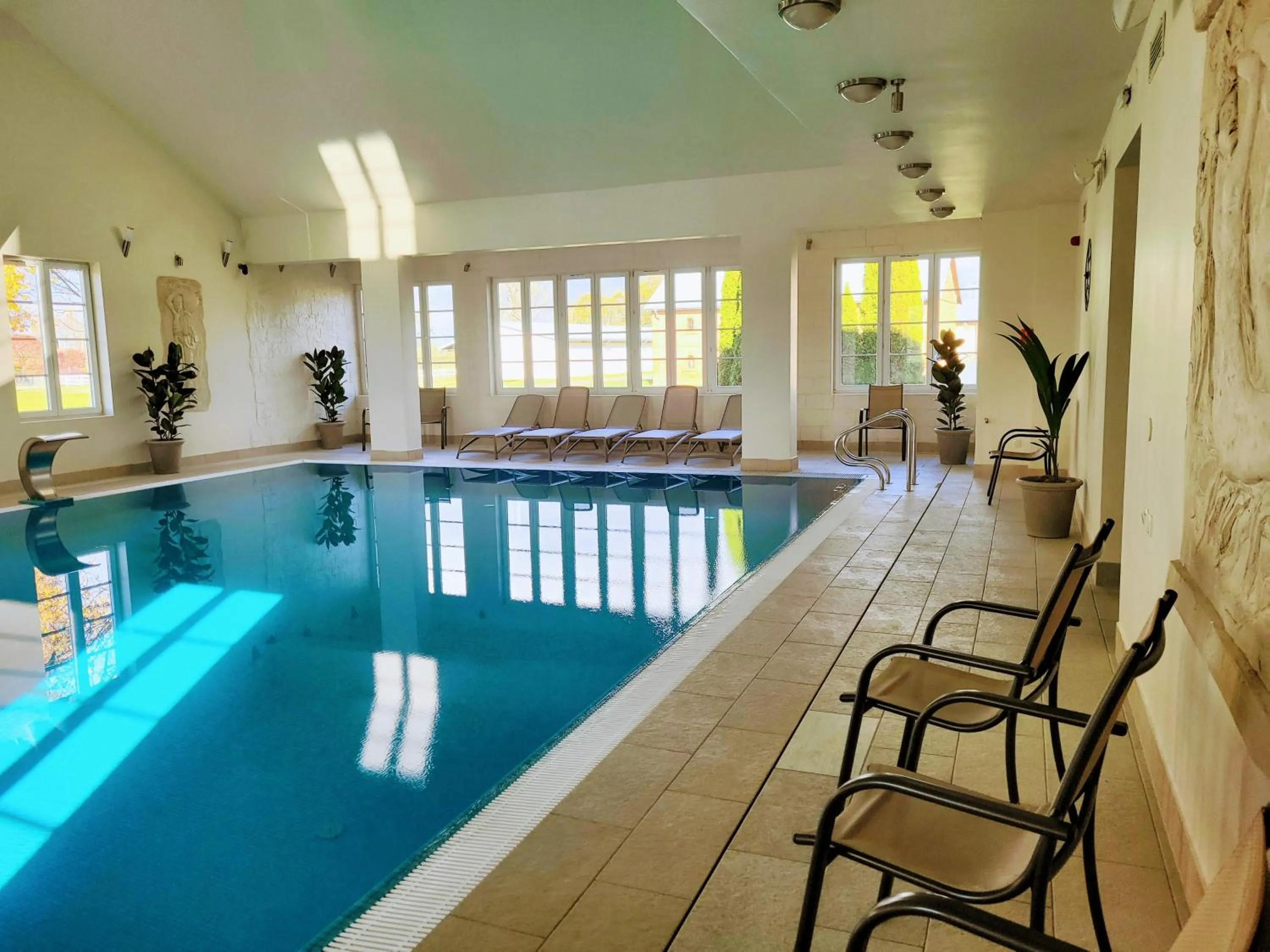 Hotel Sobienie Królewskie