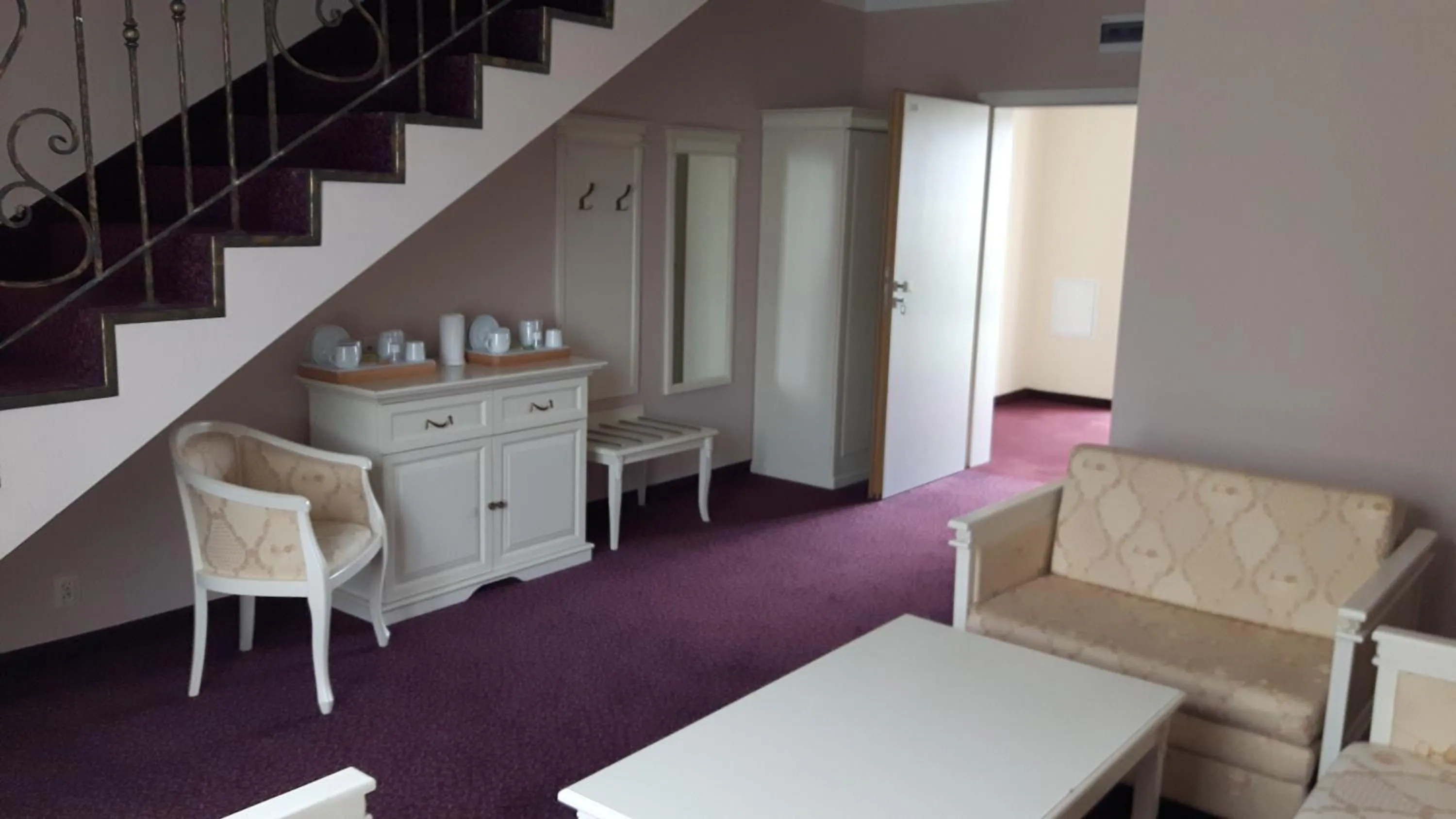 Hotel Sobienie Królewskie