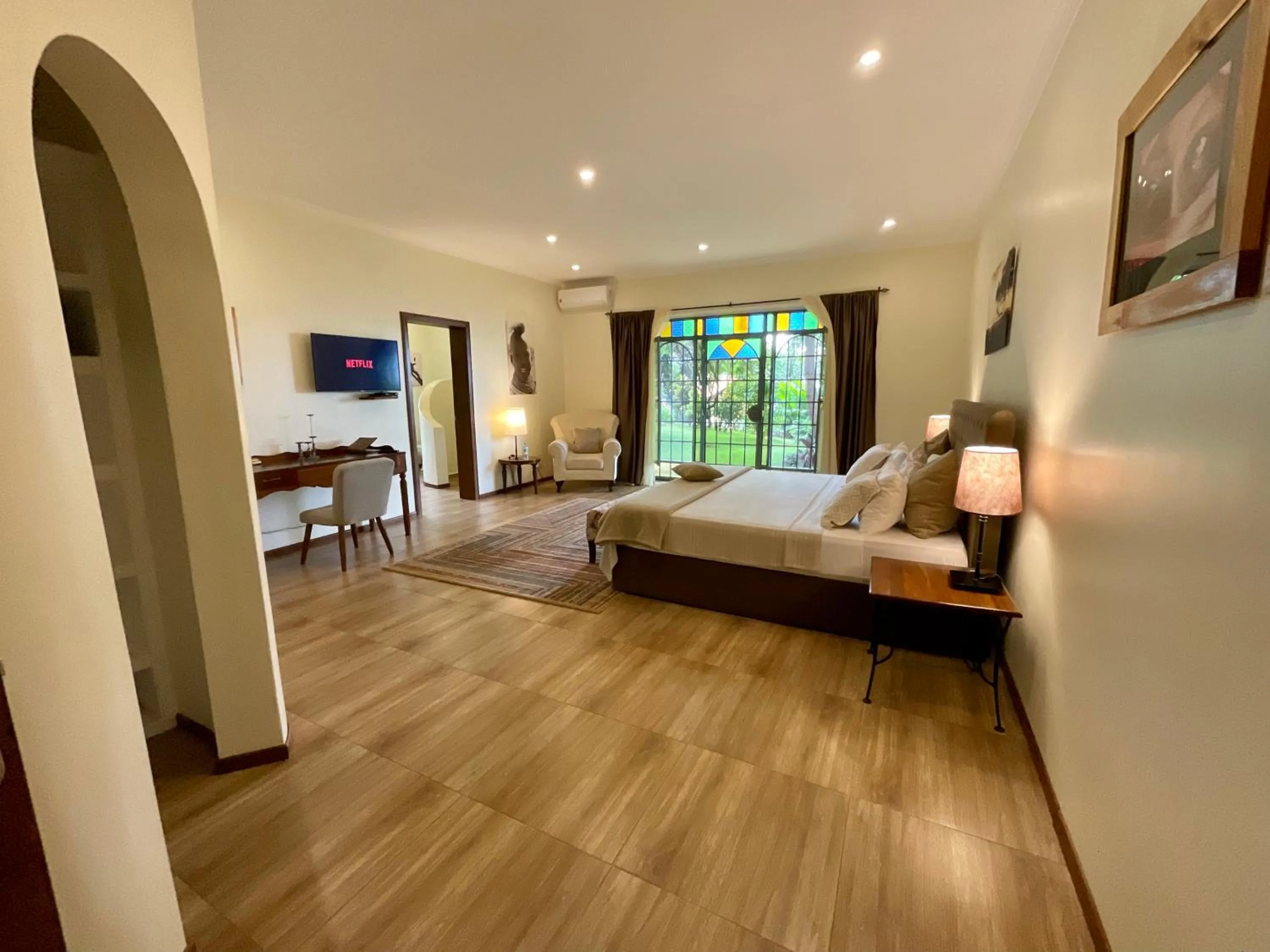 Bedroom, Bed in Pink Flamingo Boutique Hotel