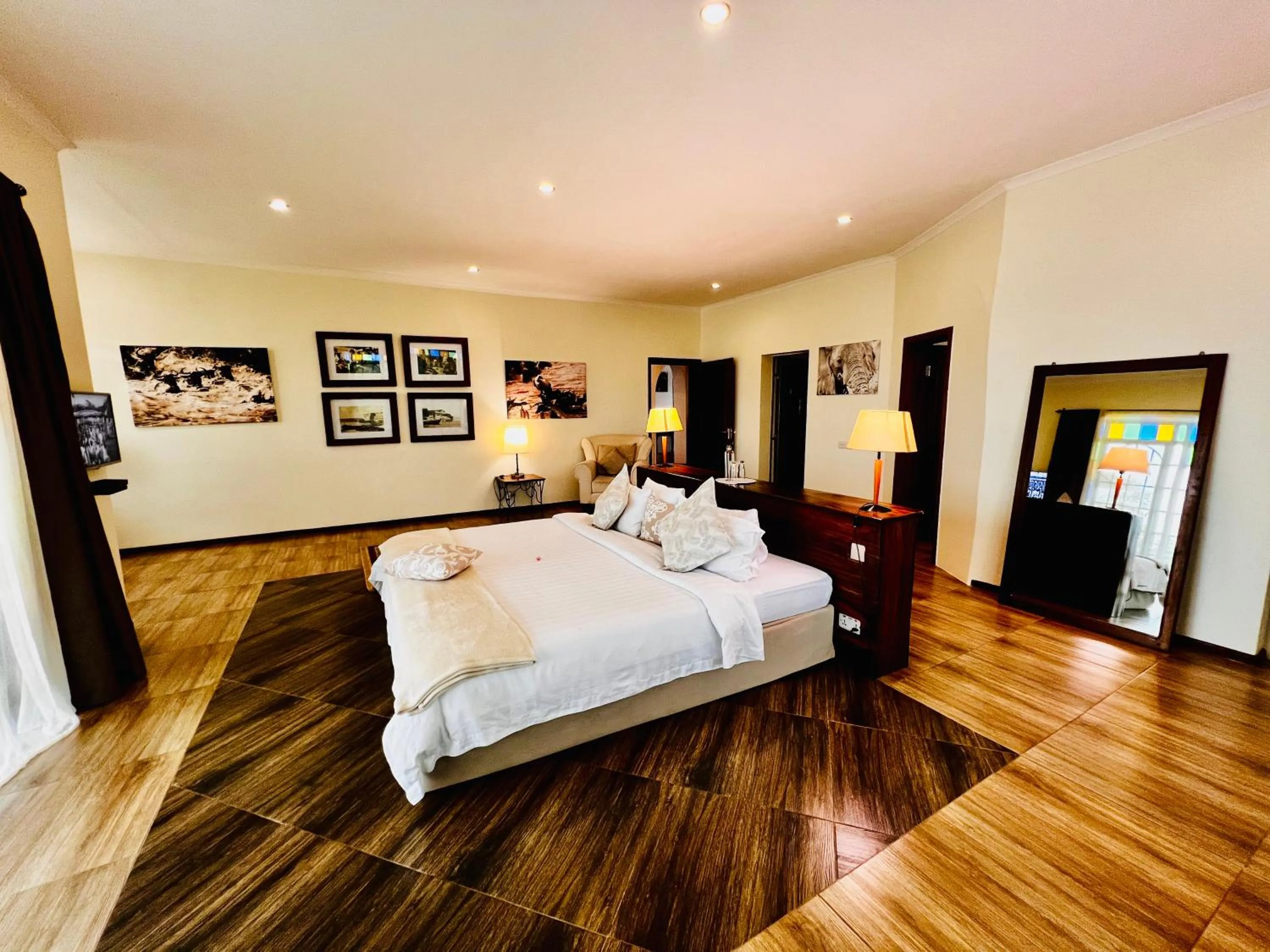 Bedroom, Bed in Pink Flamingo Boutique Hotel