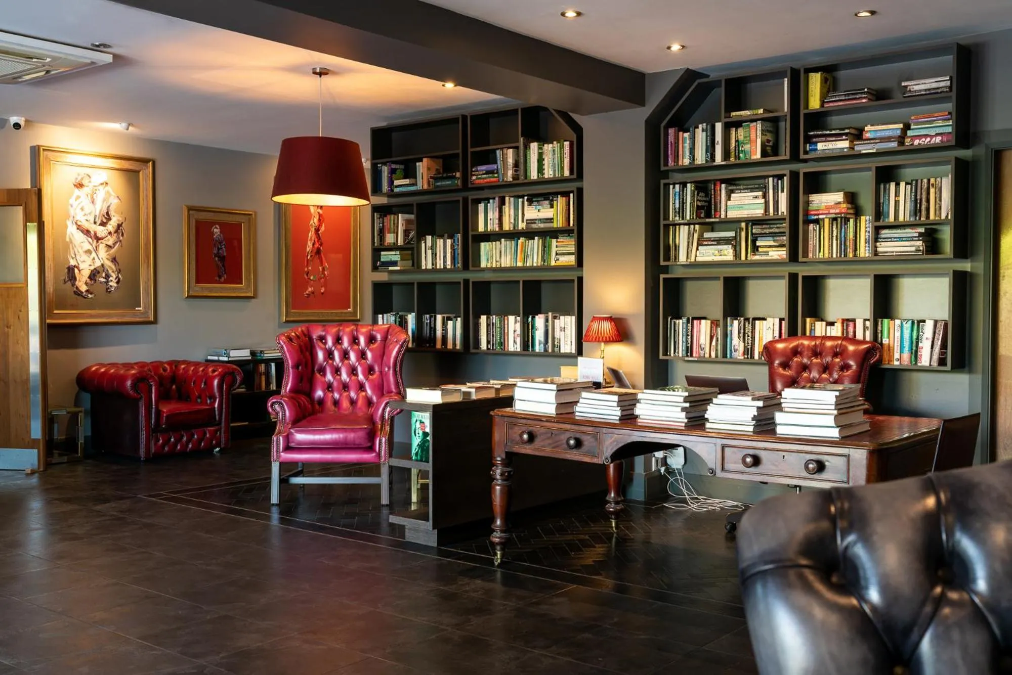 Library in Cliffs of Moher Hotel