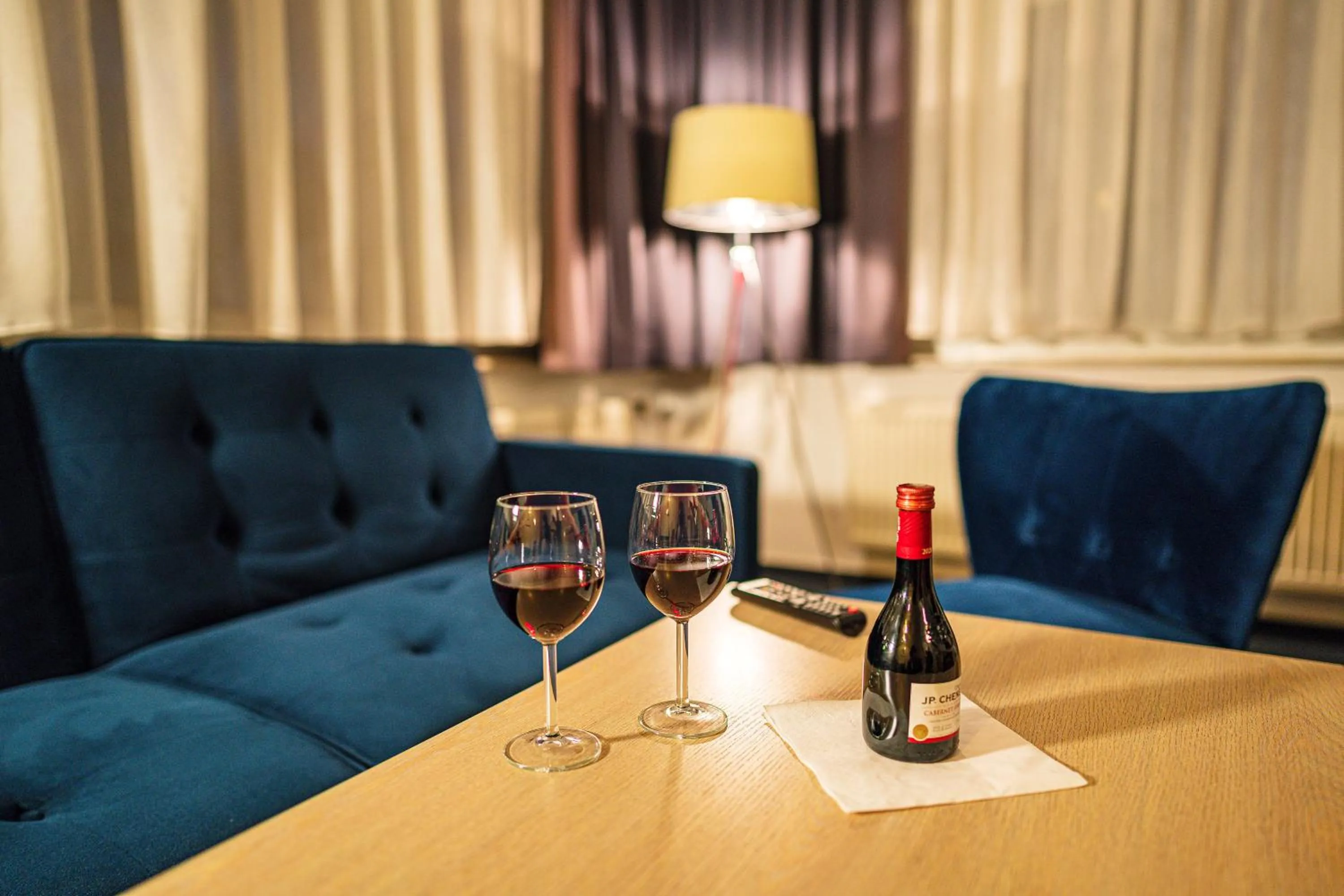 Staff in Apart' Hotel