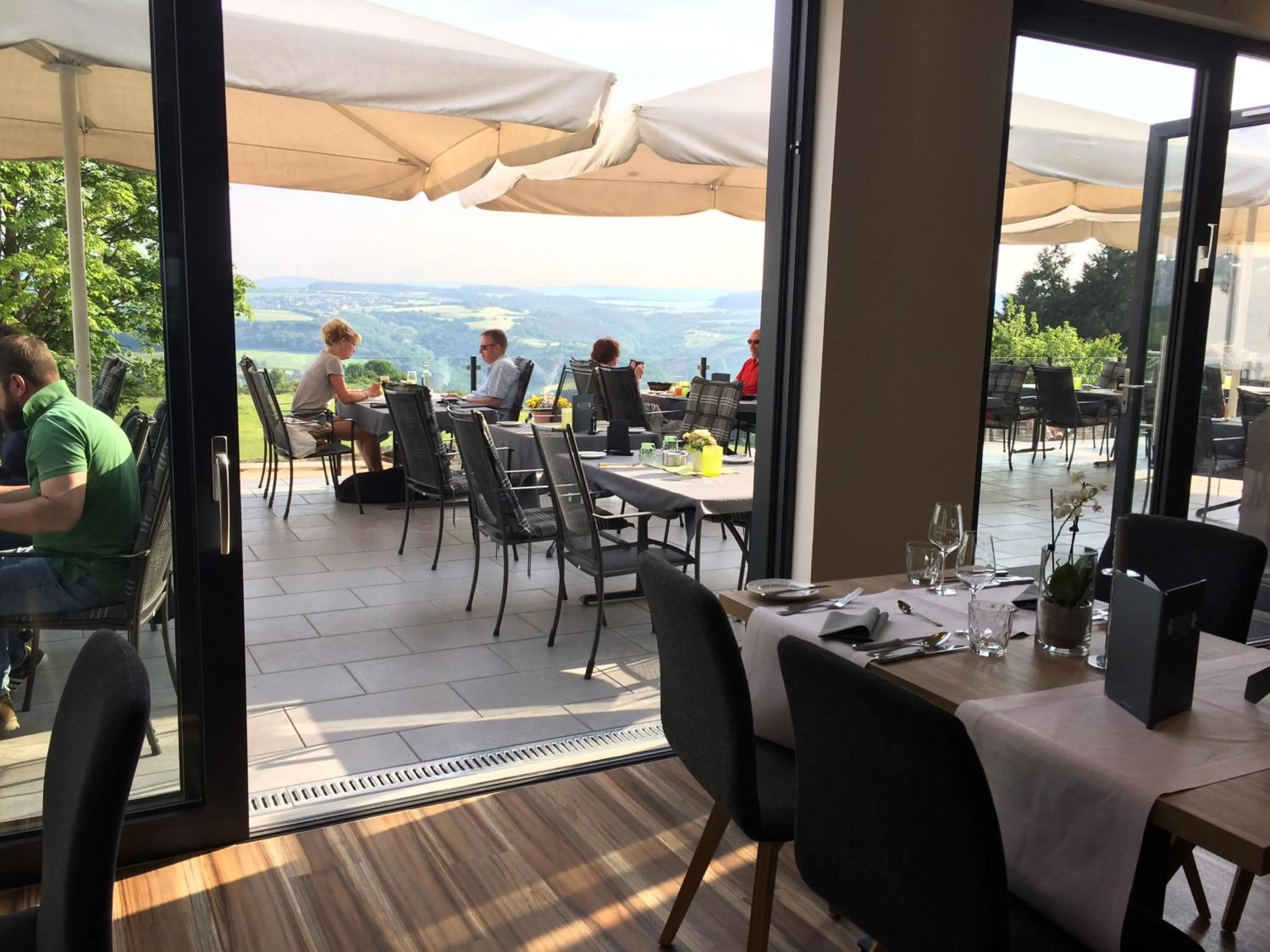 Restaurant/places to eat in FETZ DAS LORELEY HOTEL