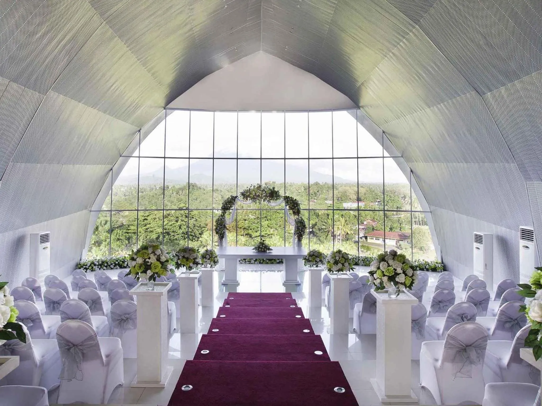 Meeting/conference room in Novotel Manado Golf Resort & Convention Center