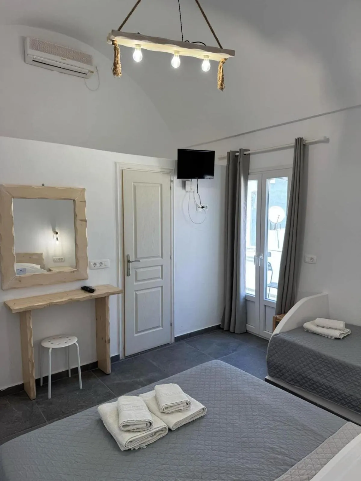 Decorative detail, Bed in Villa Markos