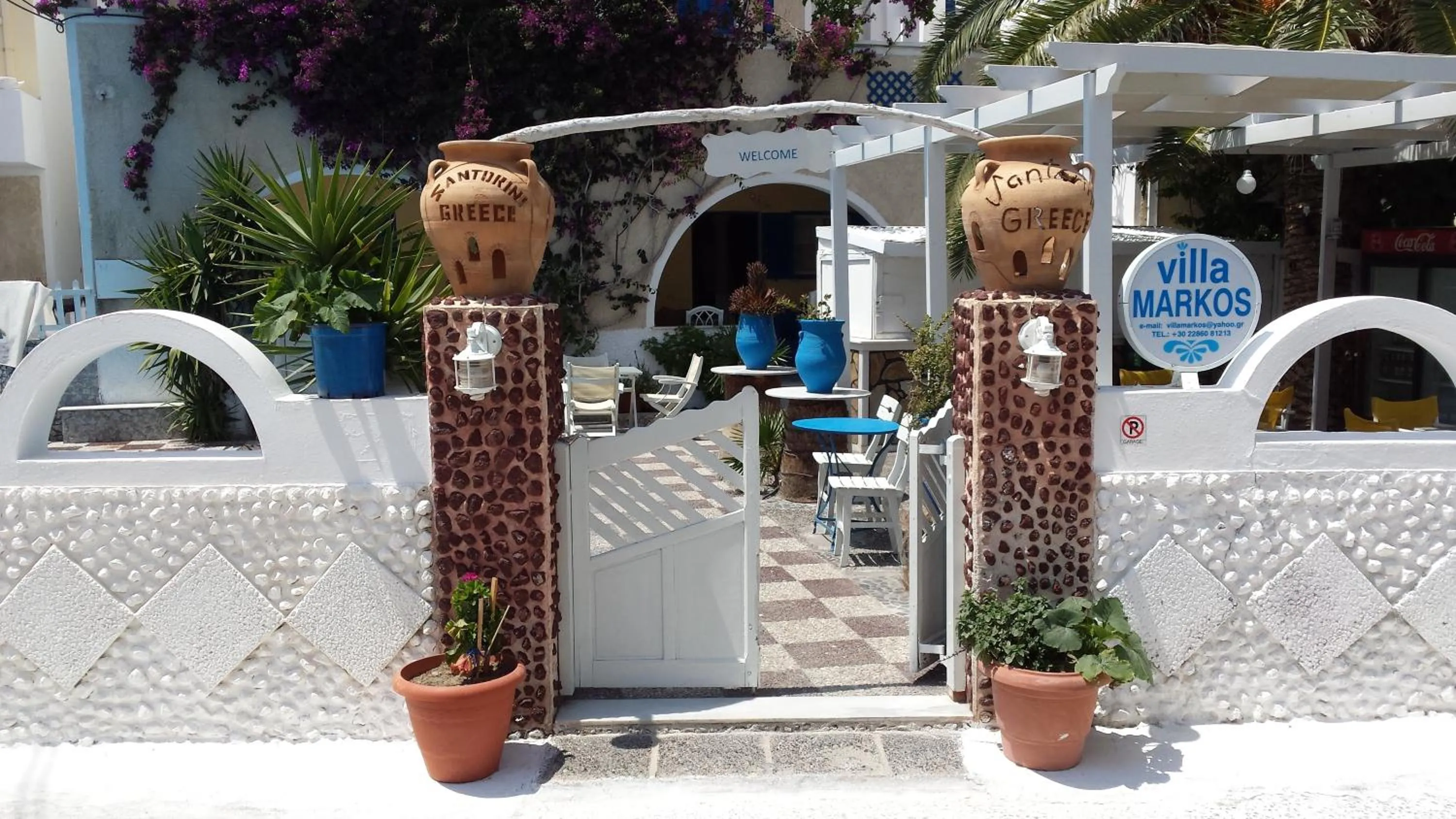 Facade/entrance in Villa Markos