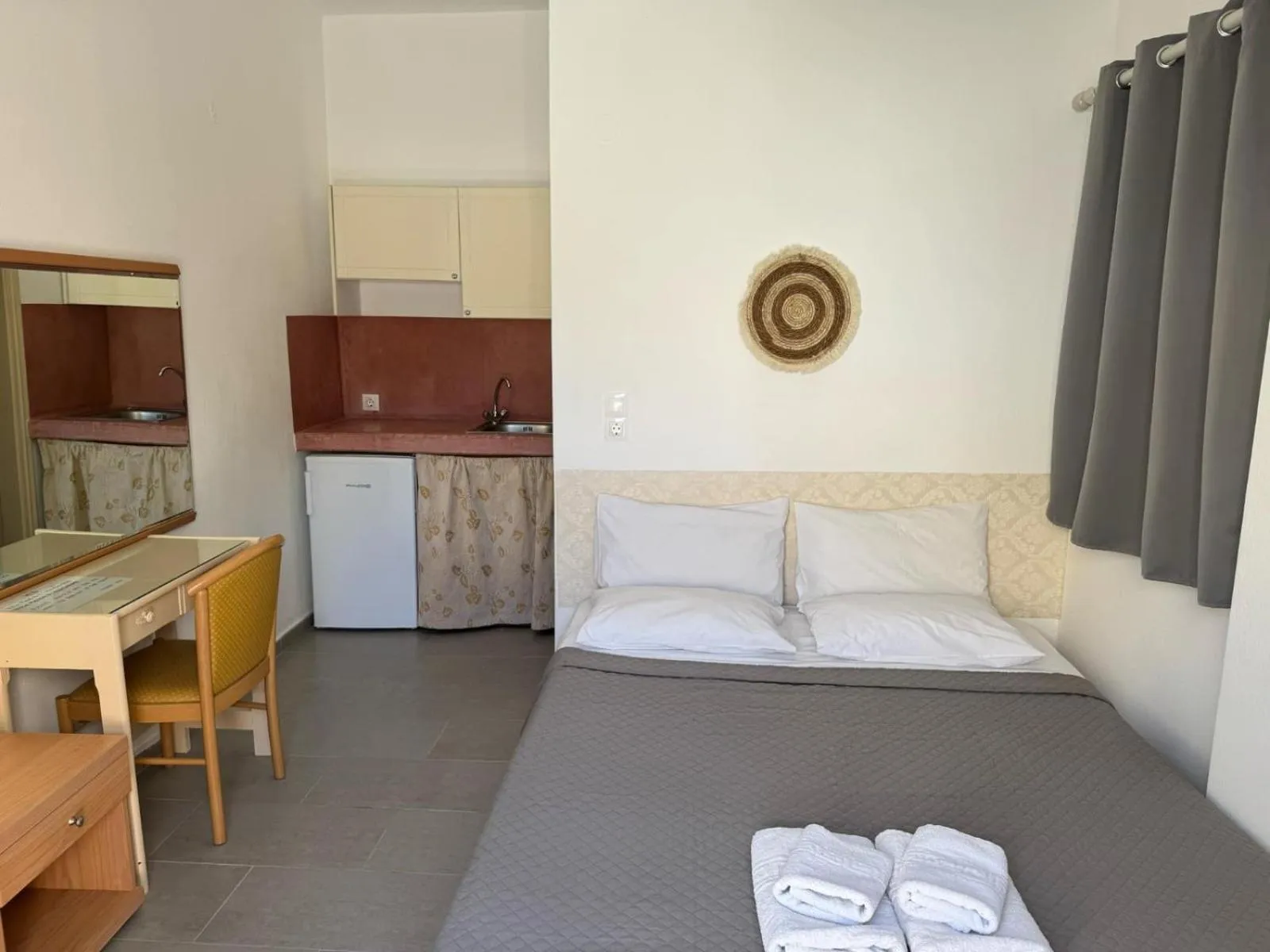 Property building, Bed in Villa Markos