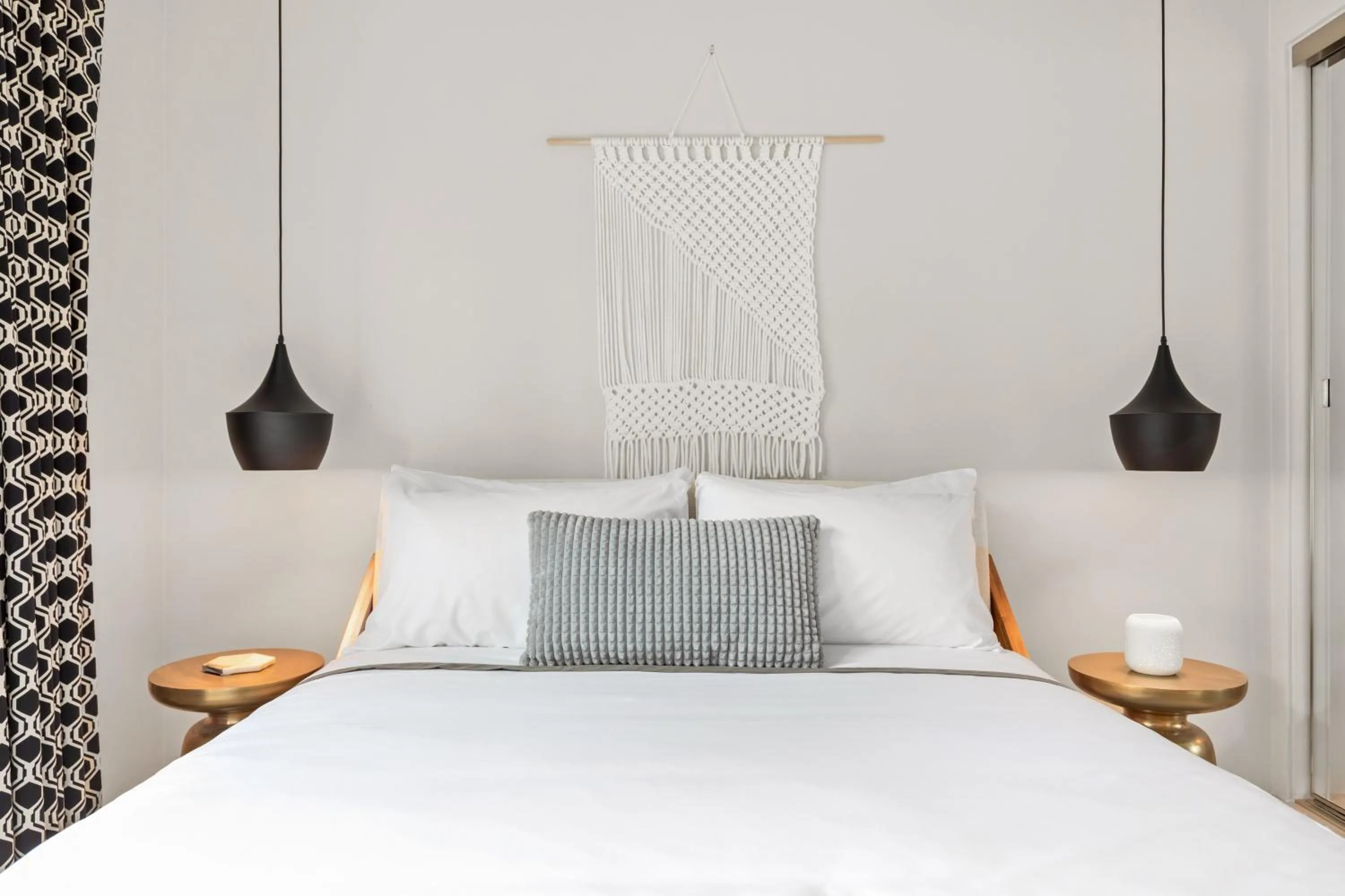 Bedroom, Bed in the Weekend Palm Springs