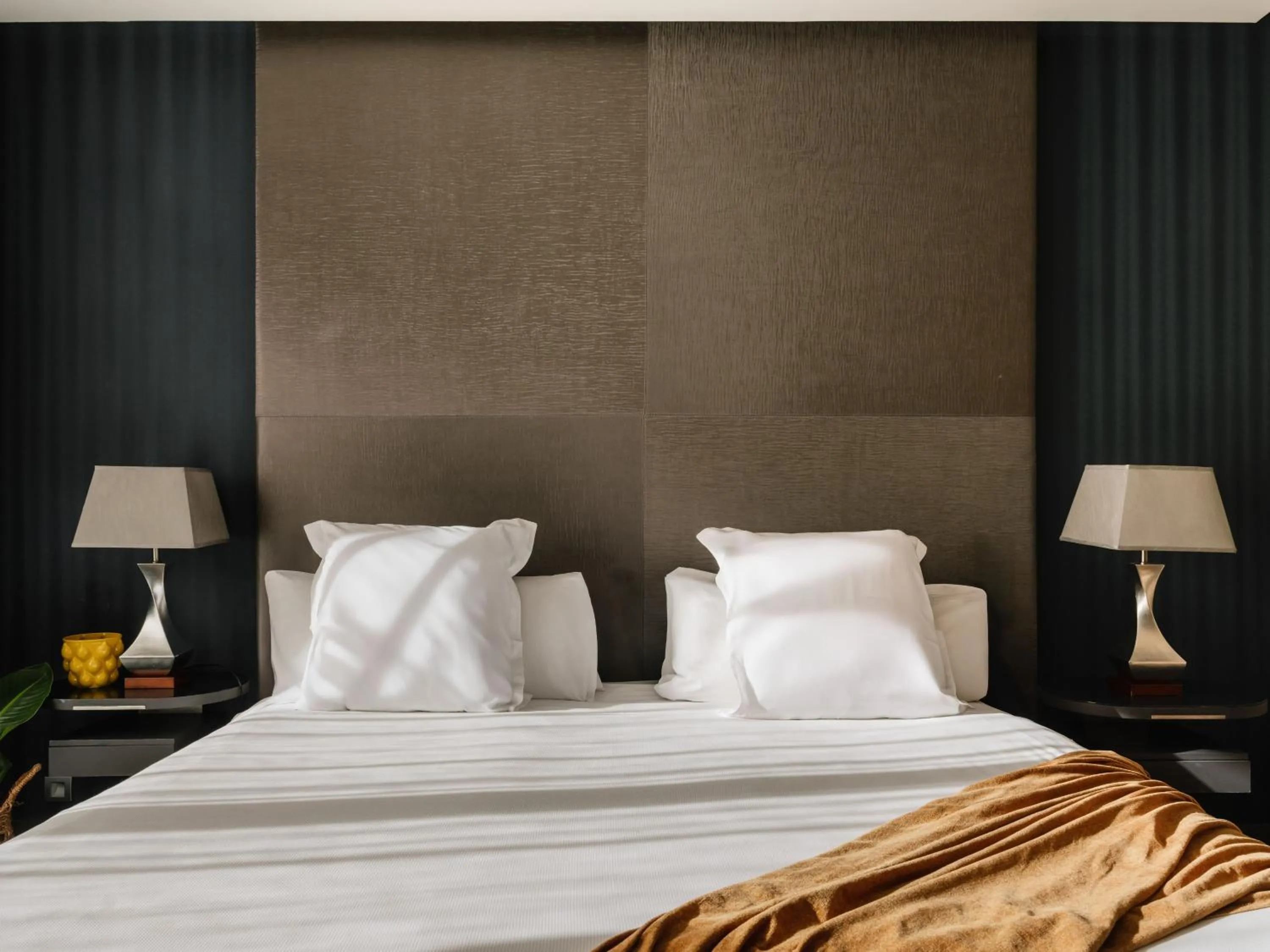 Bed in MiM Sitges Meliá Collection