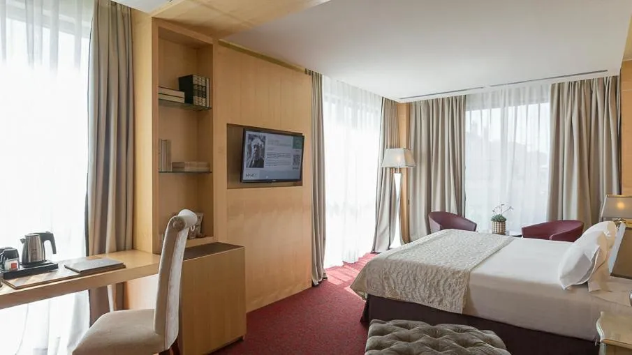 Bed in Hotel MiM Sitges & Spa