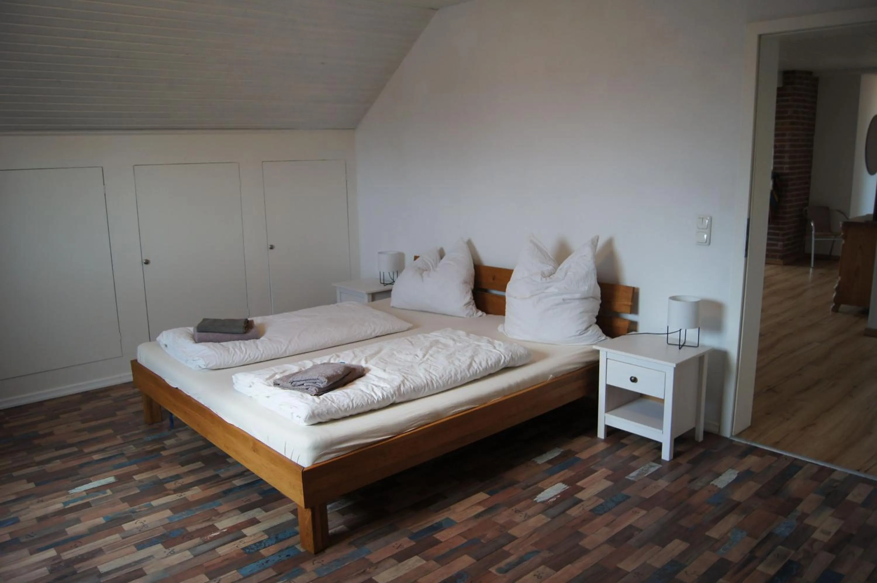 Photo of the whole room, Bed in Nobis Krug