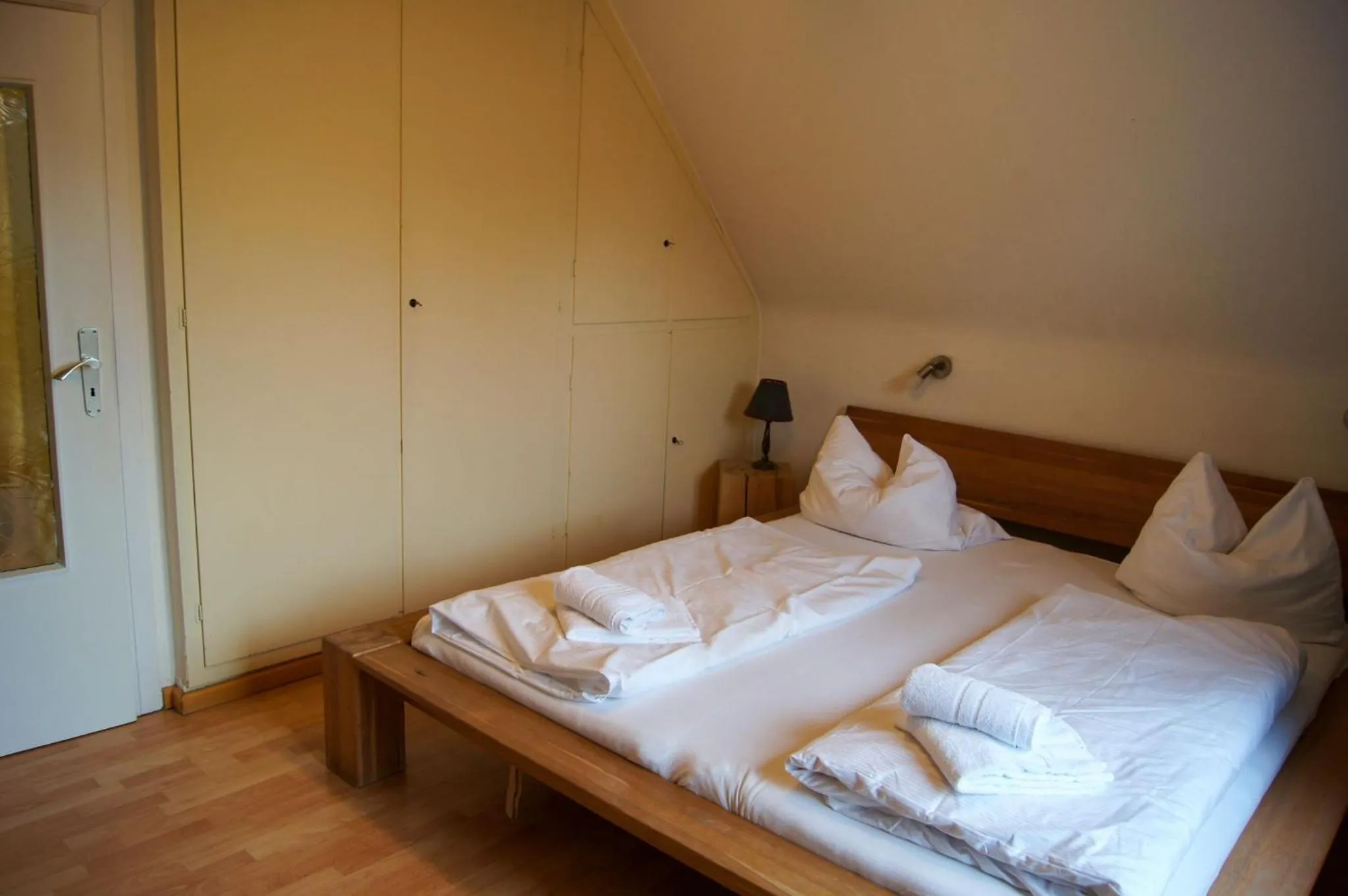 Photo of the whole room, Bed in Nobis Krug
