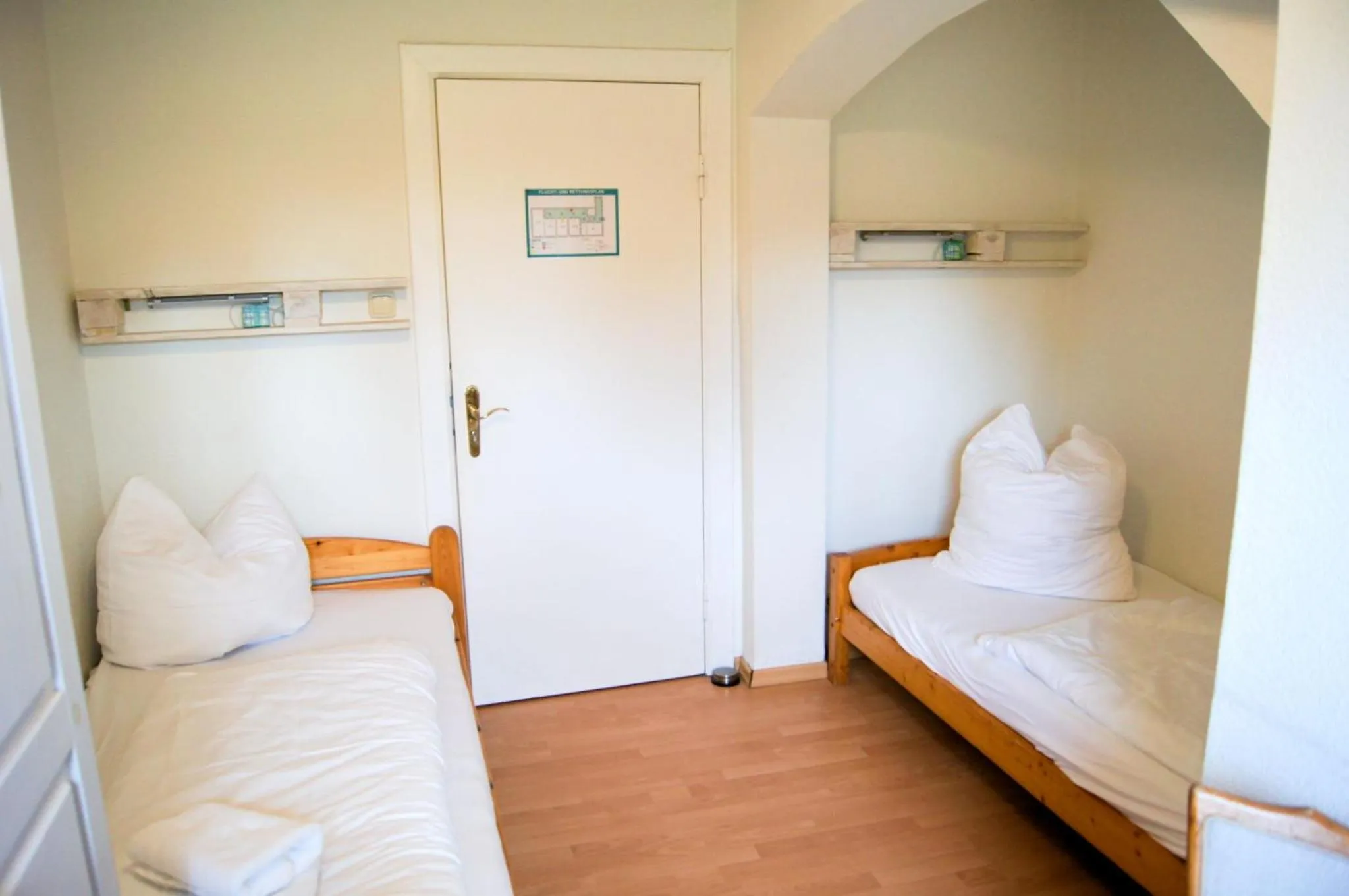 Photo of the whole room, Bed in Nobis Krug