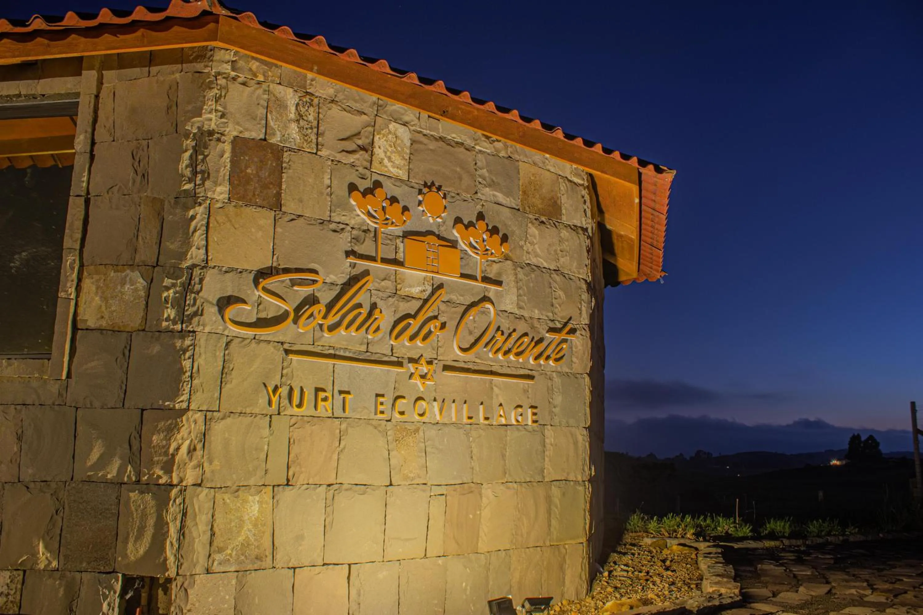 Facade/entrance in Glamping montain experience