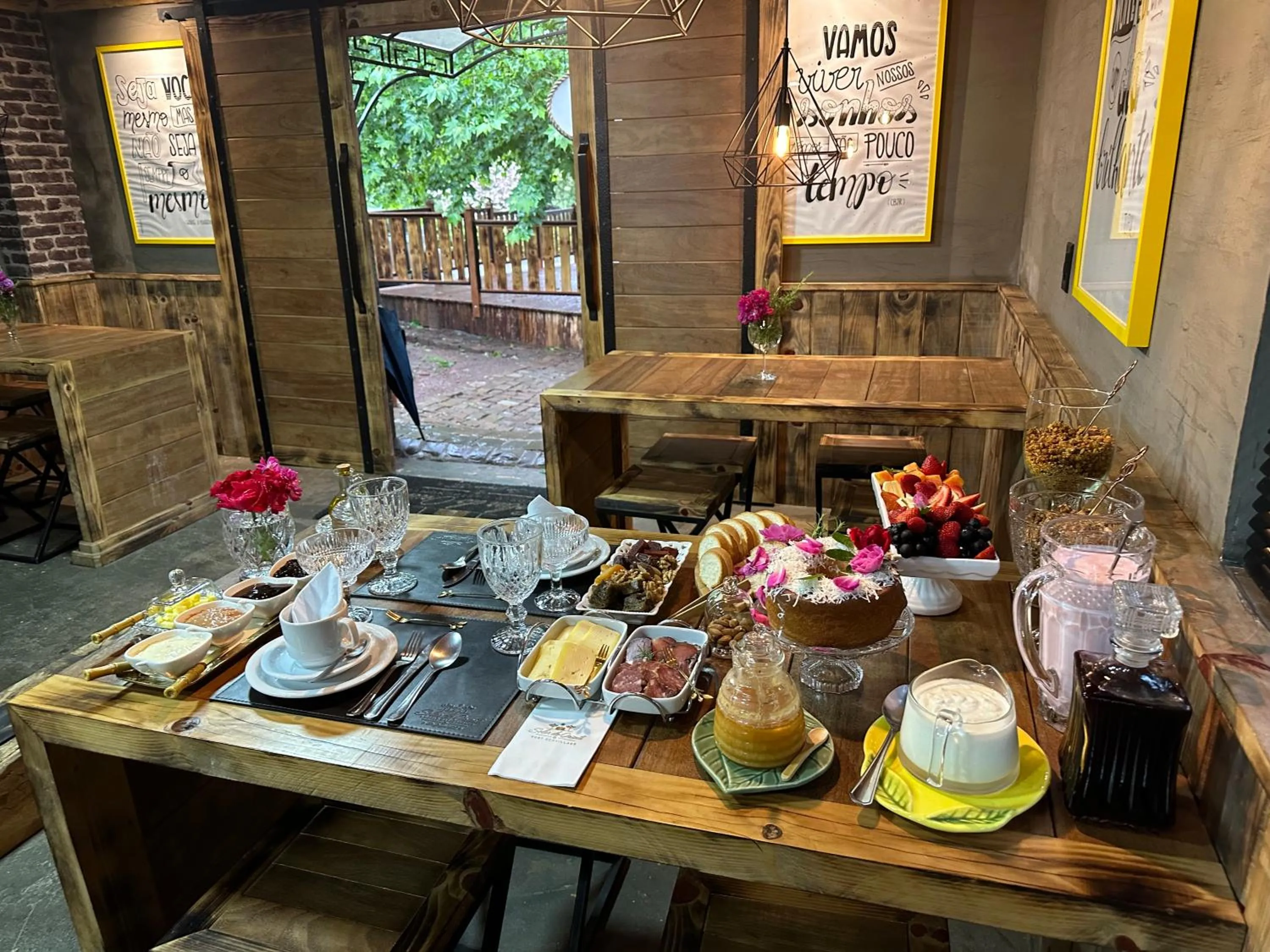 Glamping montain experience