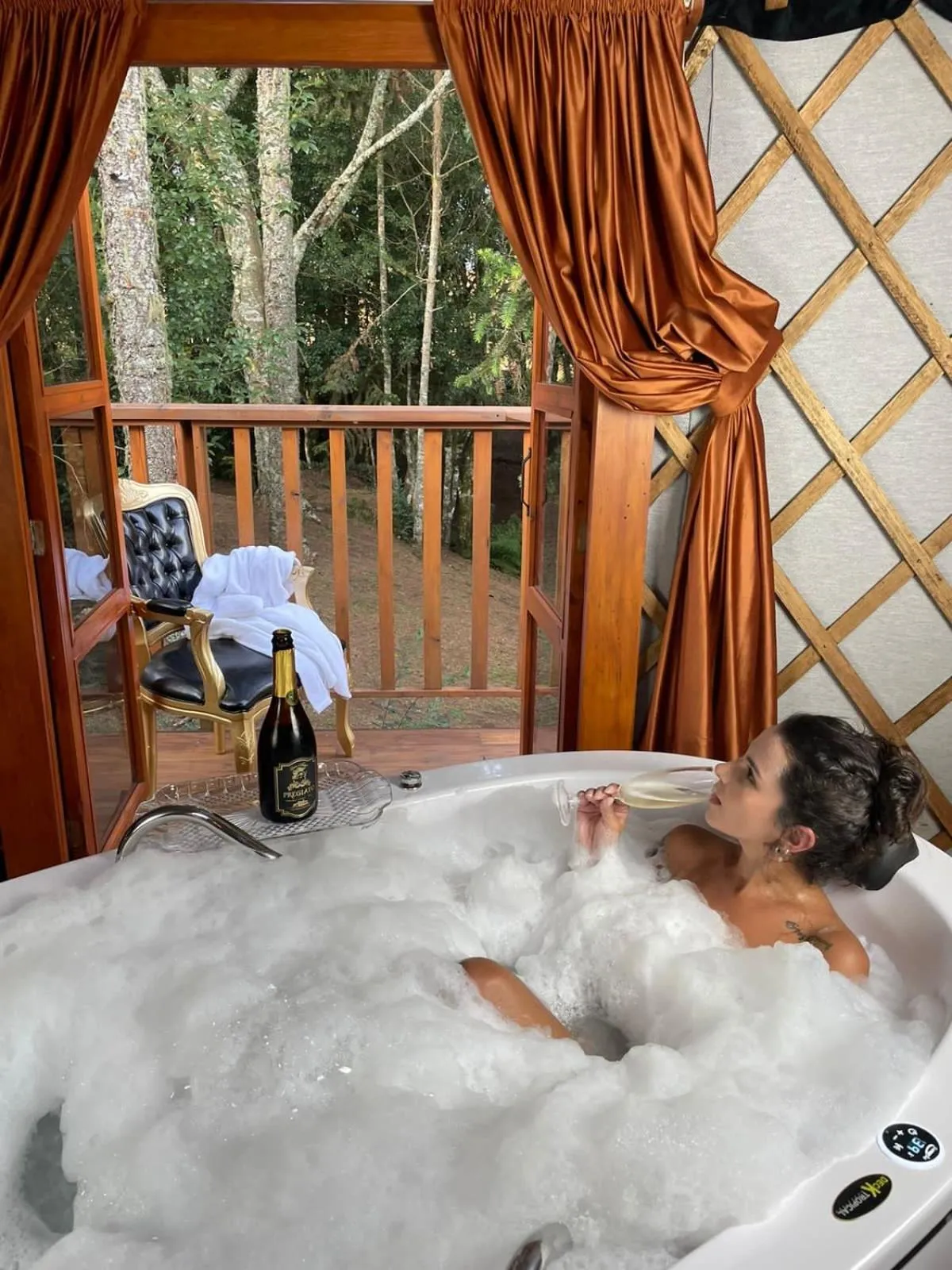 Glamping montain experience