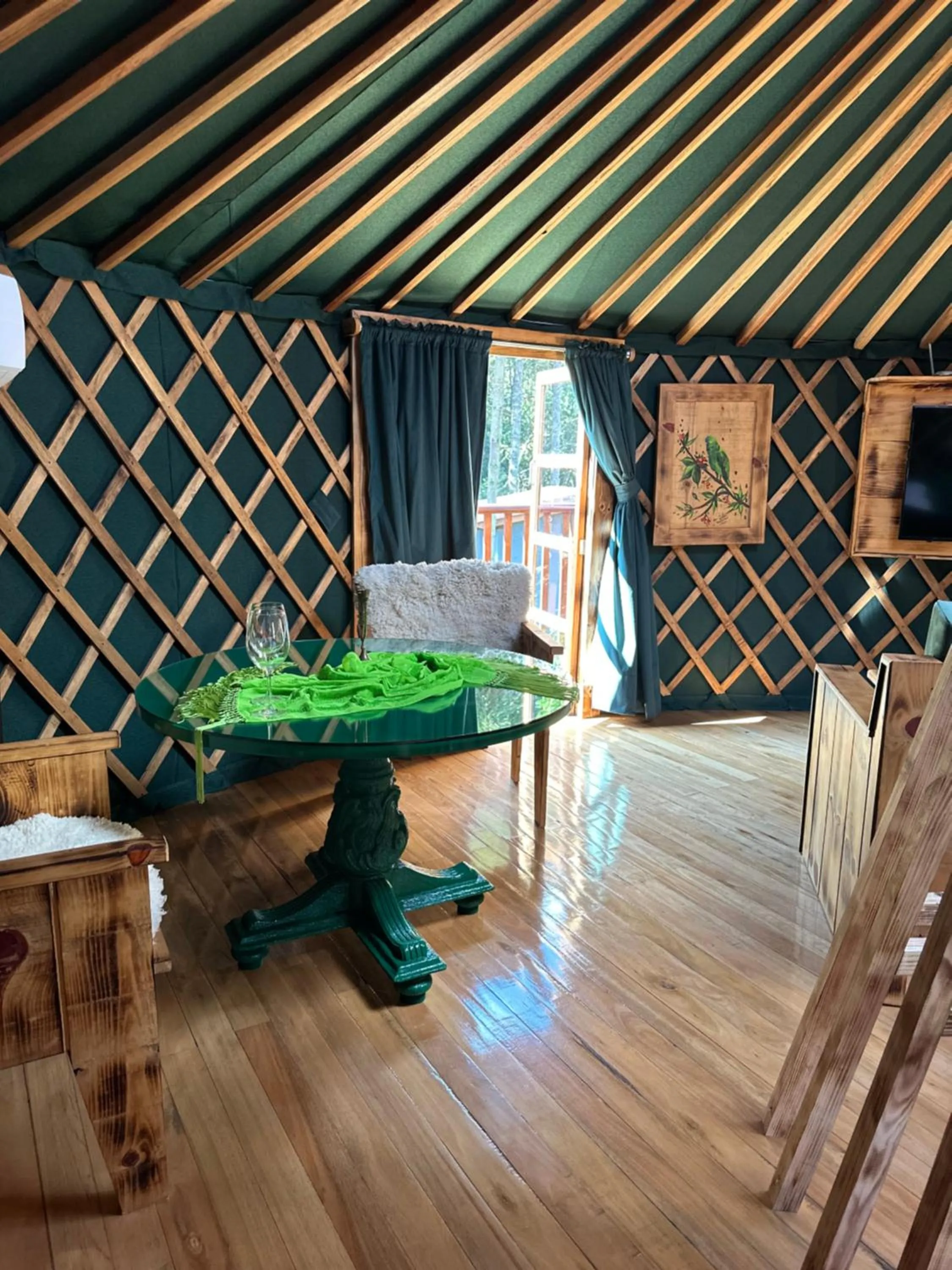 Glamping montain experience