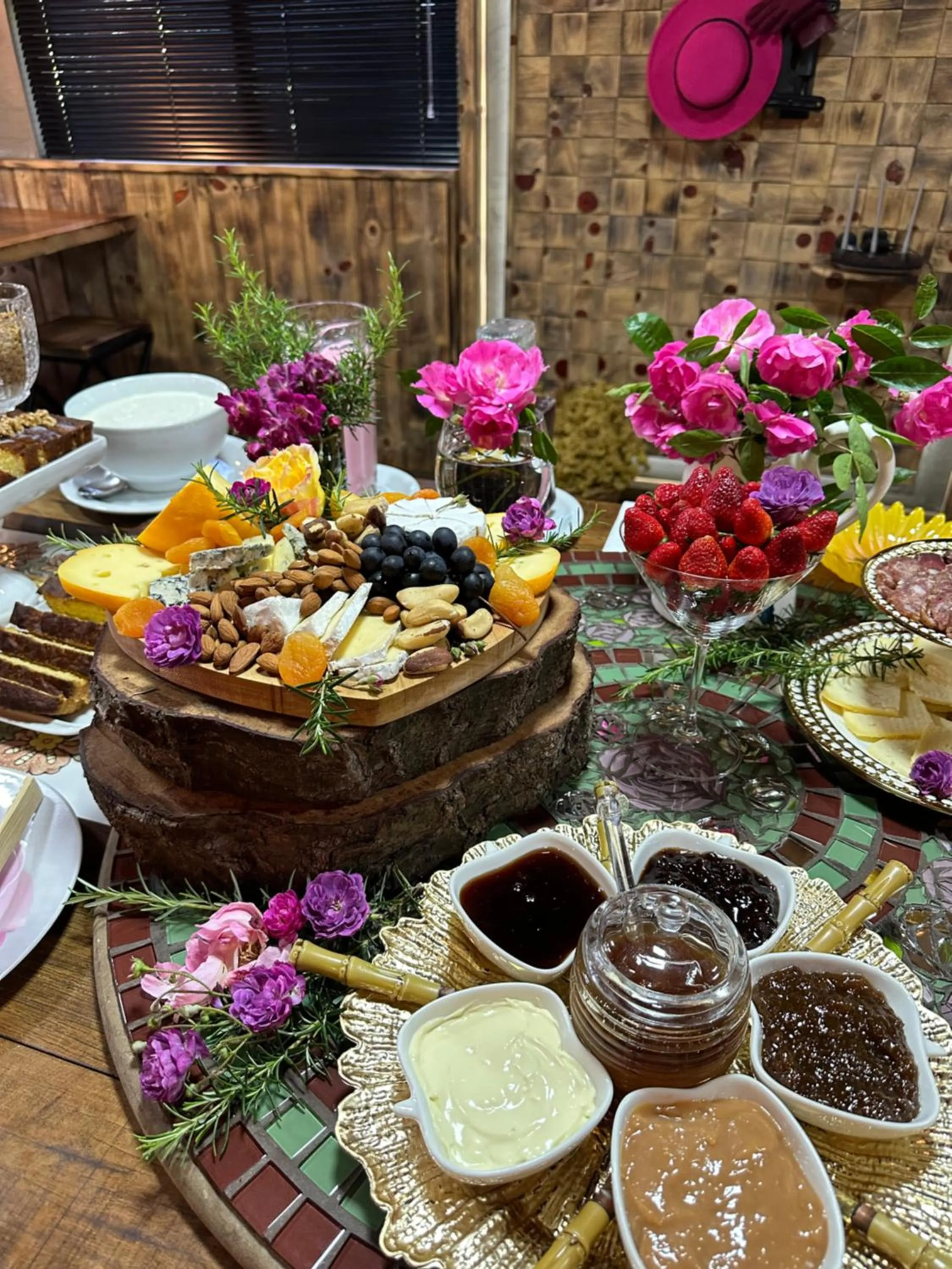 Glamping montain experience