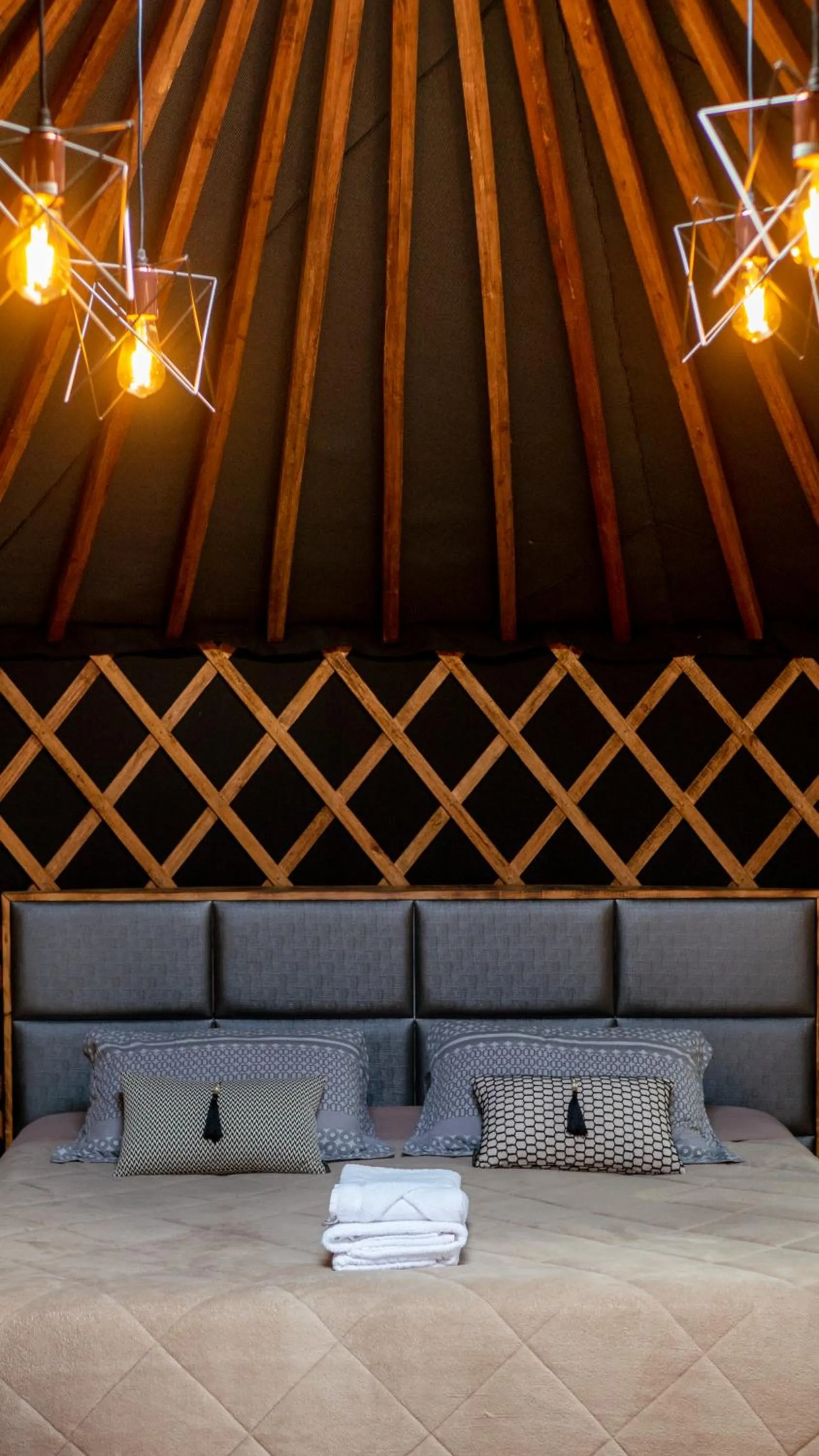 Glamping montain experience