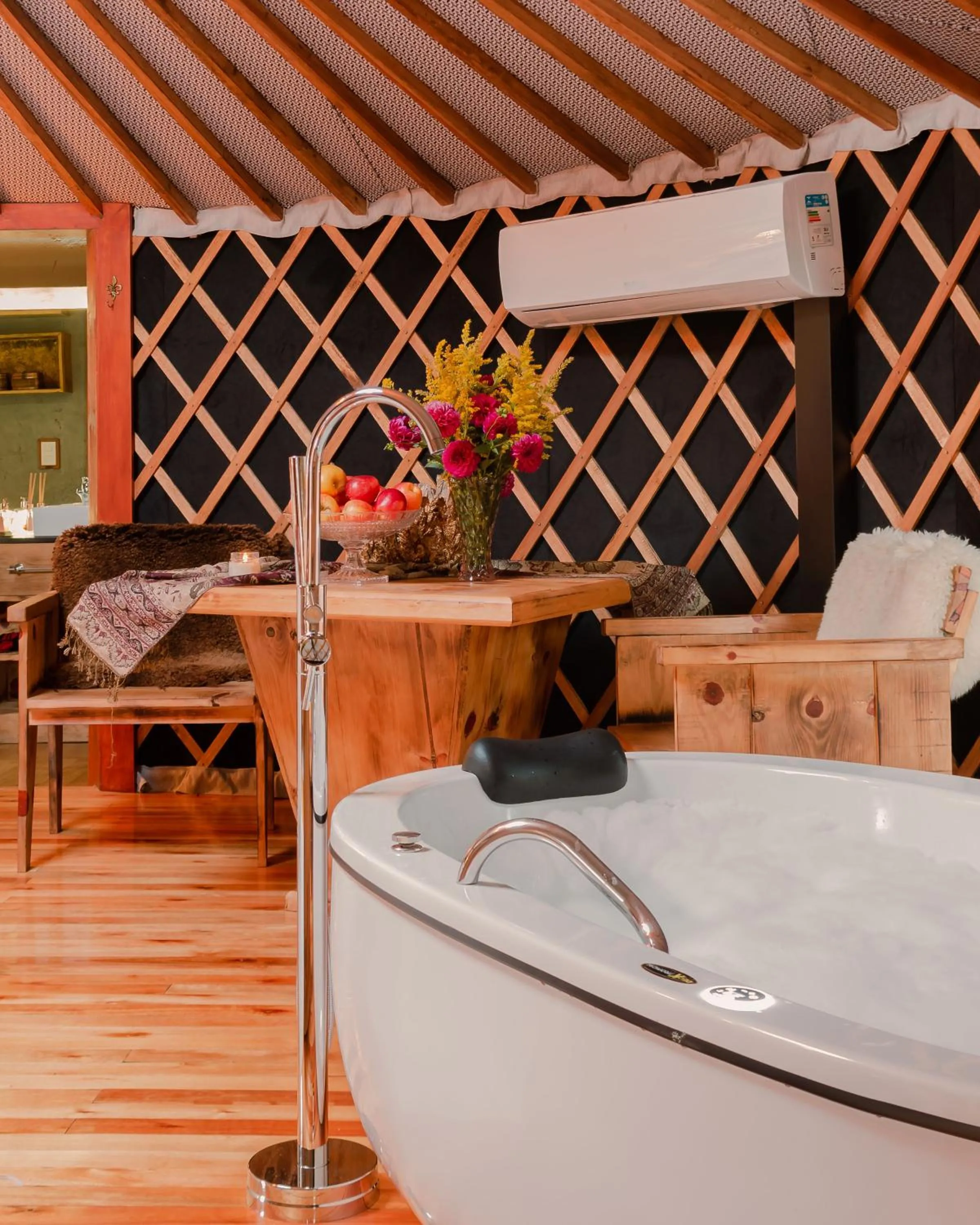 Glamping montain experience