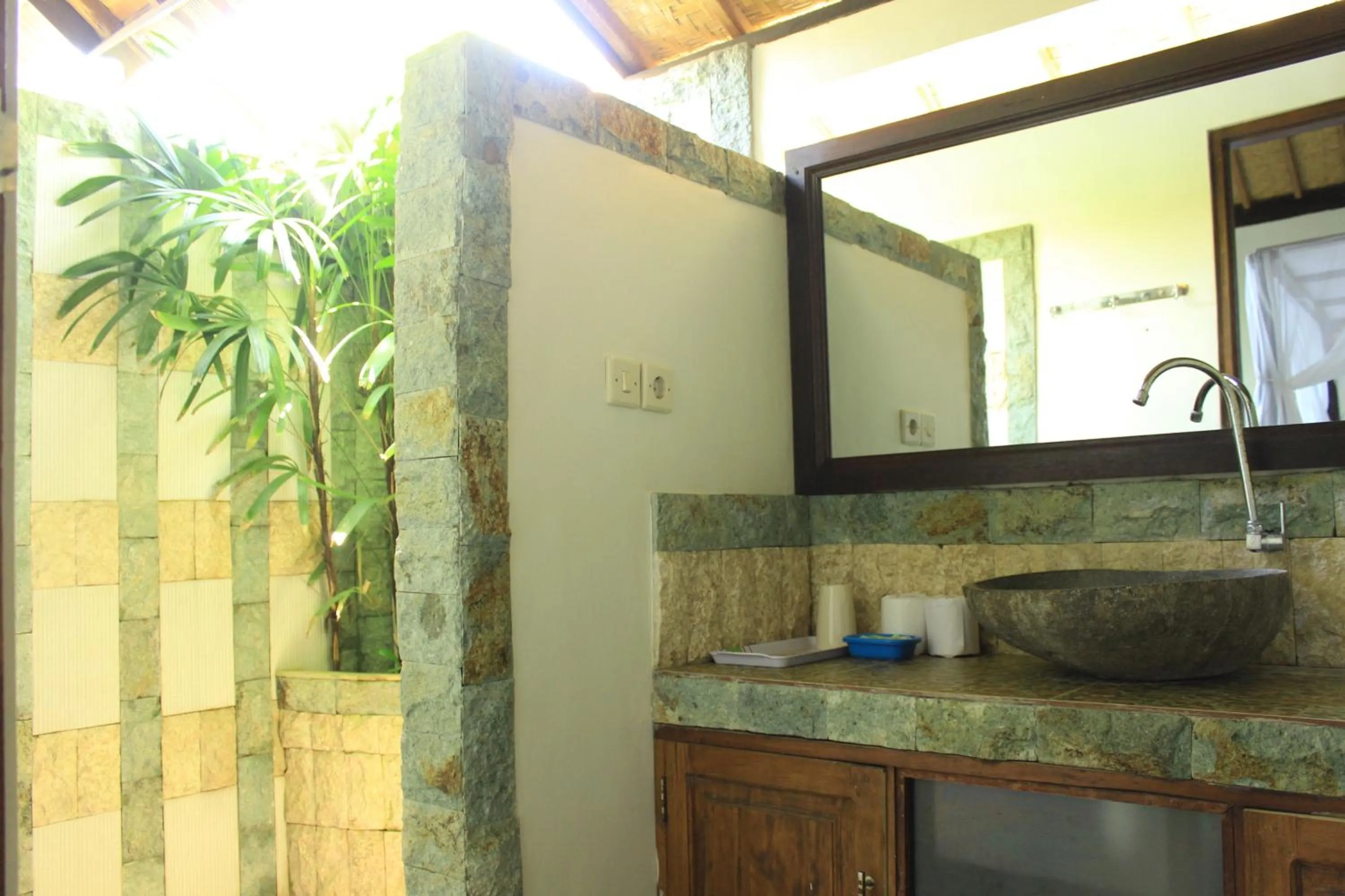Bathroom in Solaluna Beach Homestay
