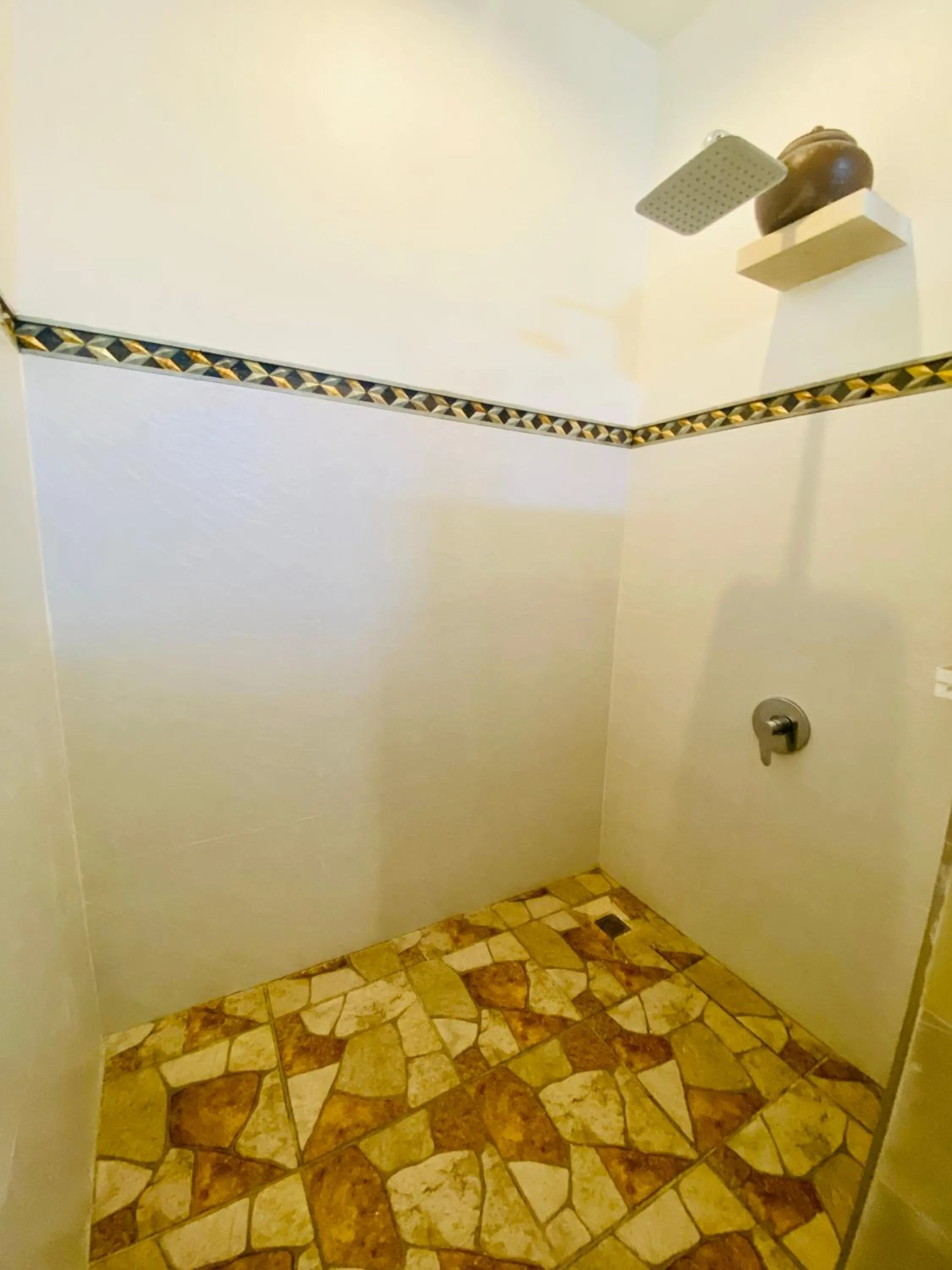 Solaluna Beach Homestay