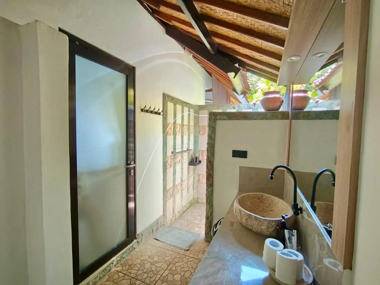 Solaluna Beach Homestay