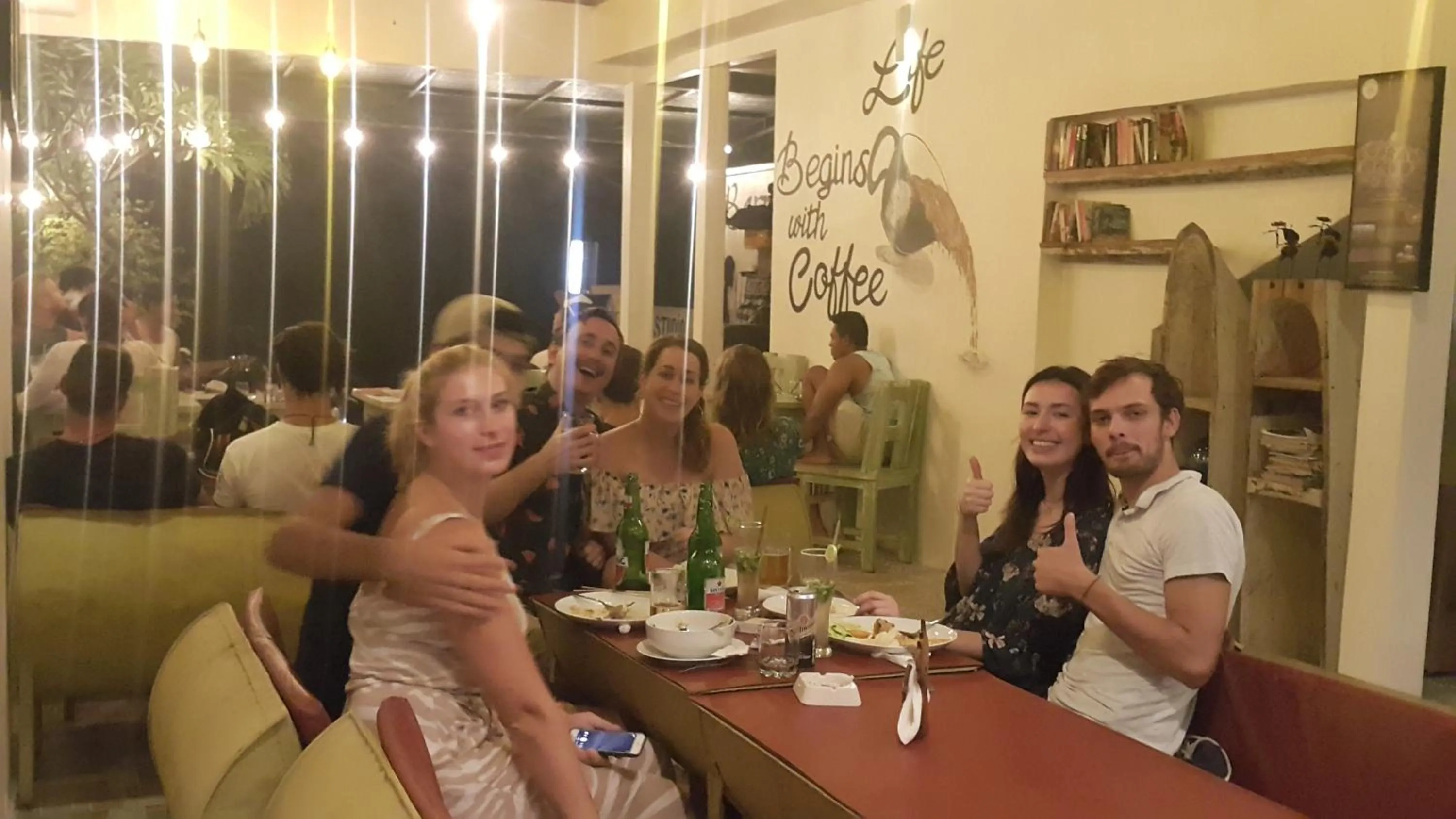 Restaurant/places to eat in Solaluna Beach Homestay