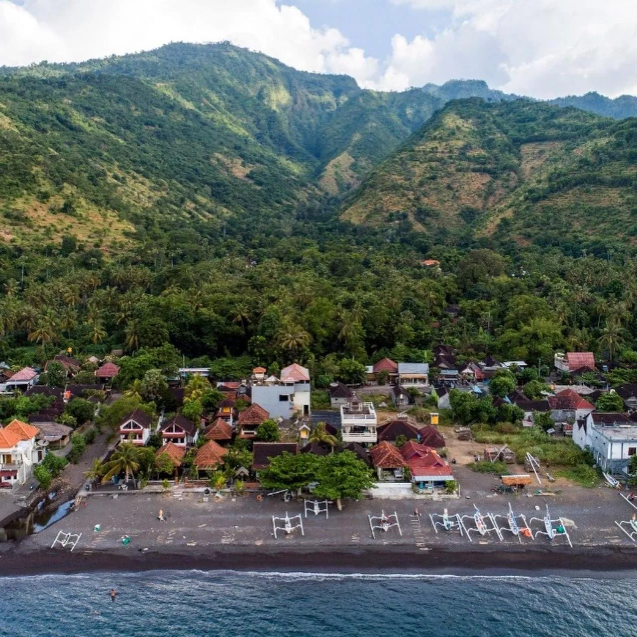 Solaluna Beach Homestay