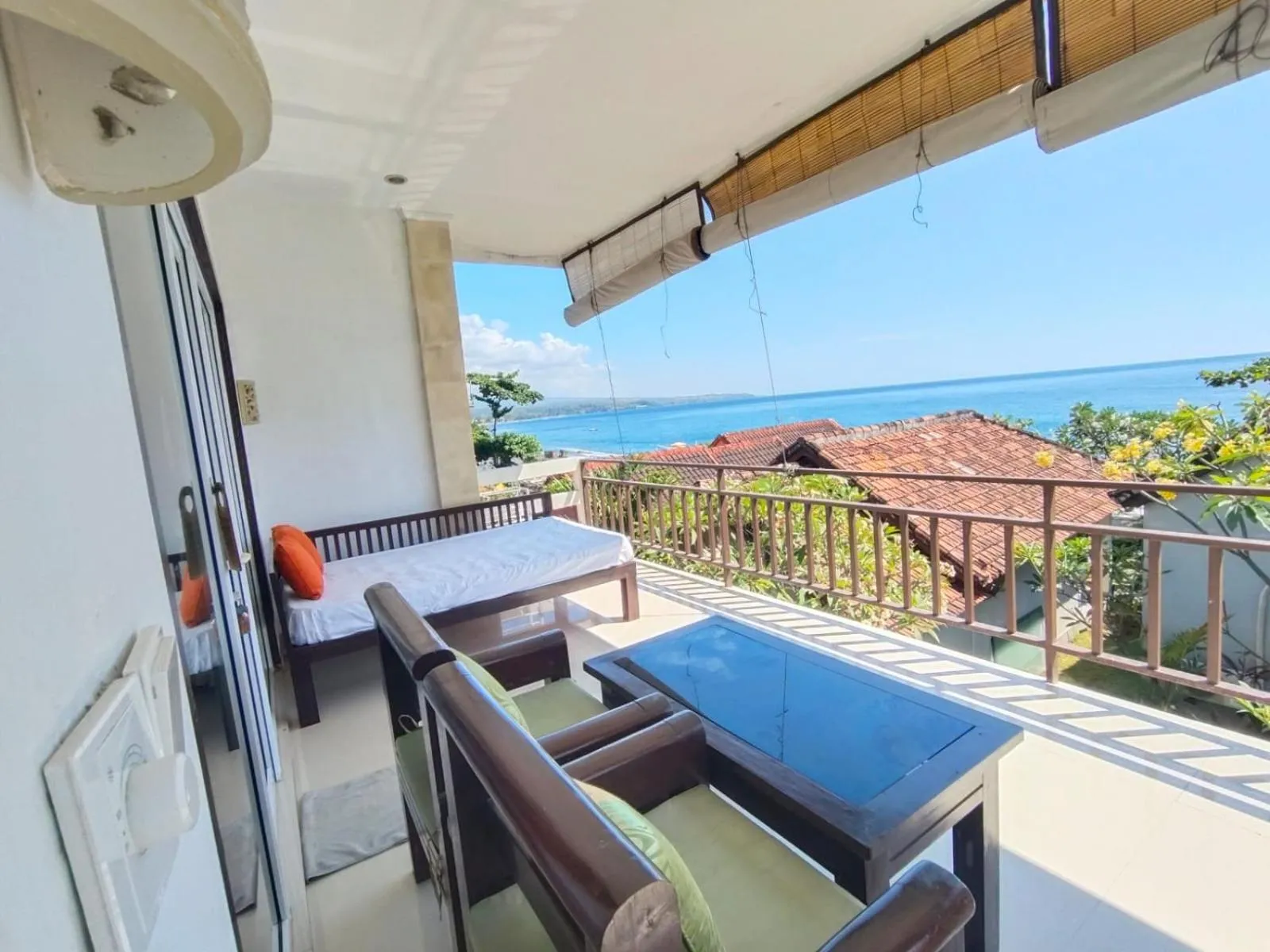 Solaluna Beach Homestay