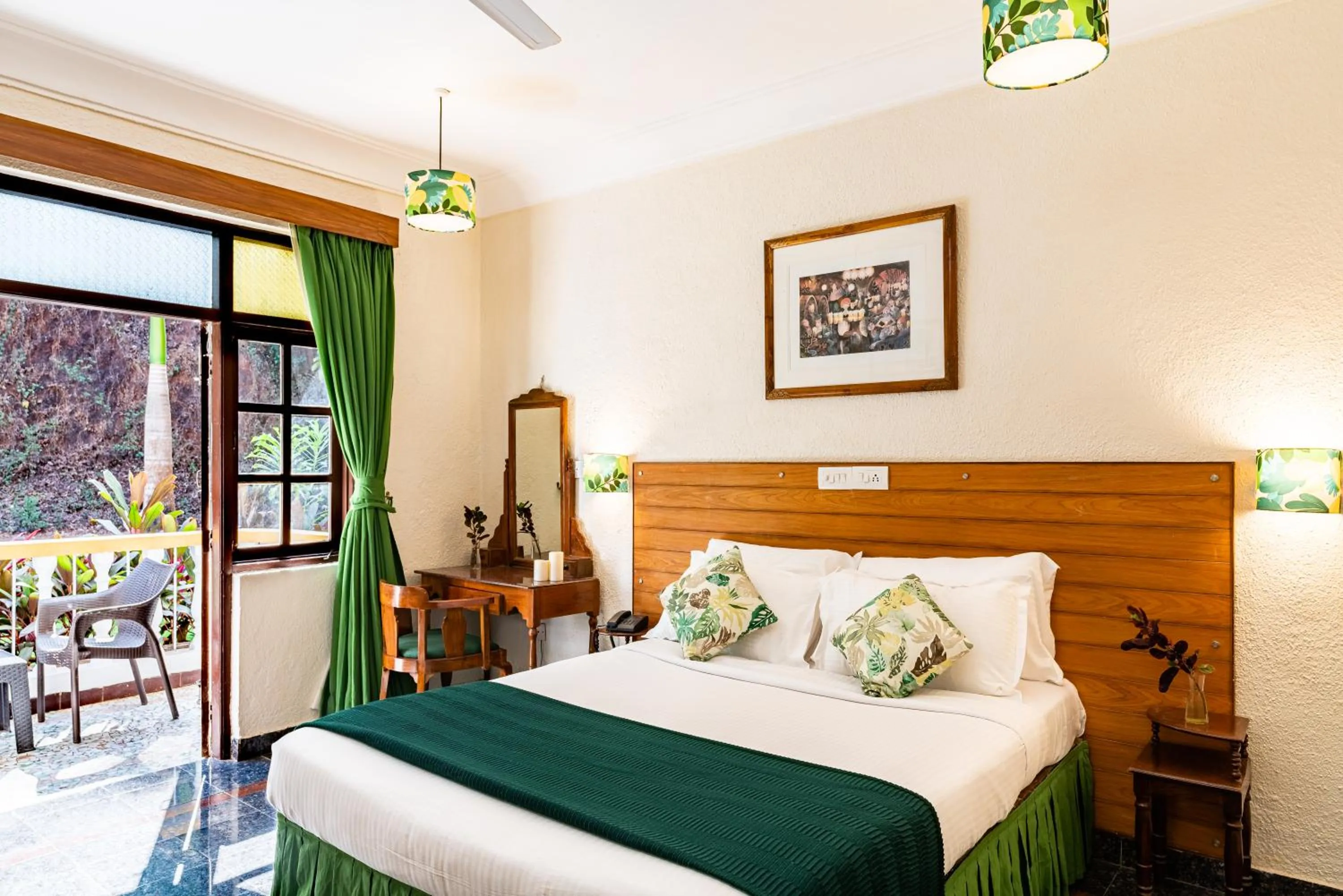 Bedroom, Bed in Bambolim Beach Resort