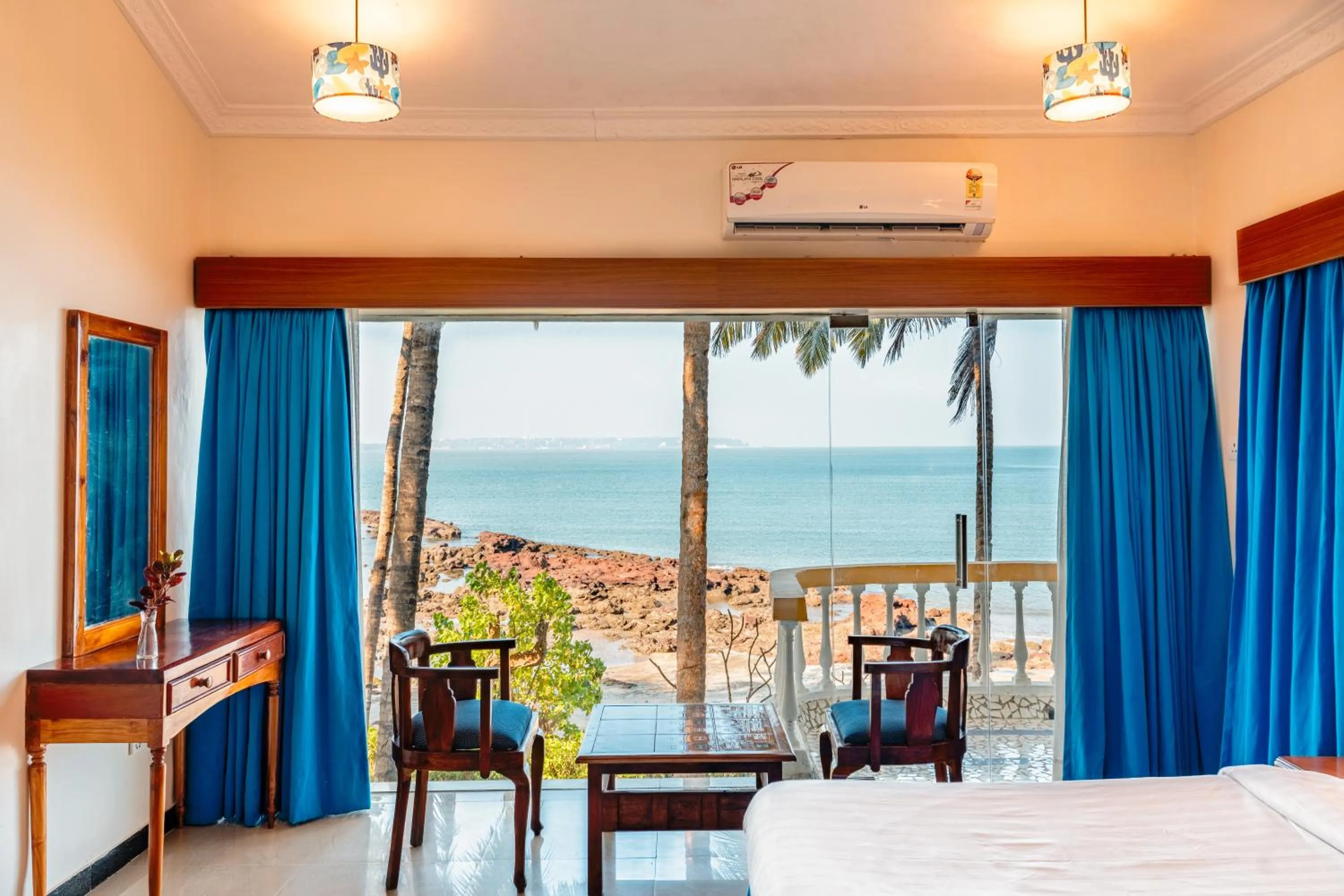 Bedroom in Bambolim Beach Resort