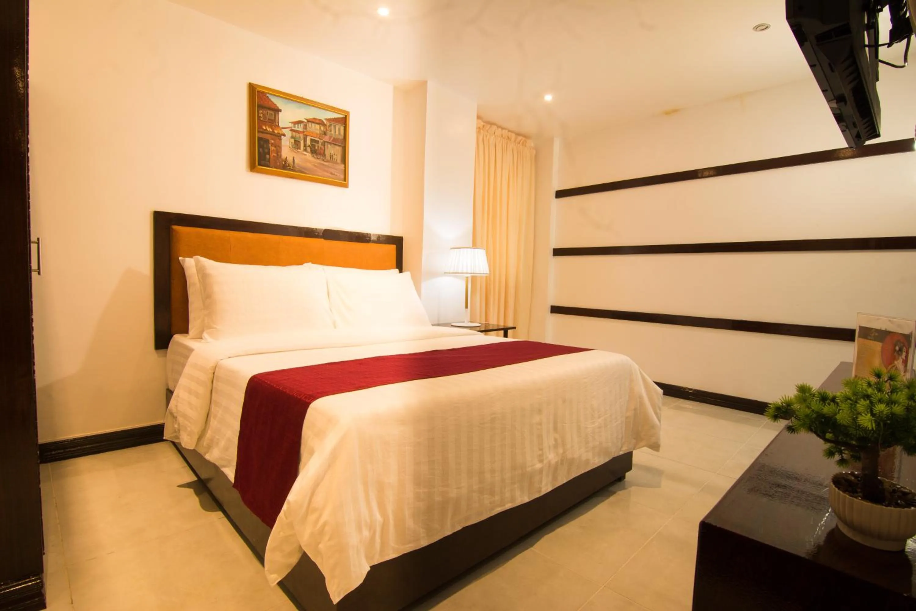 Bedroom, Bed in Diamond Hotel And Resto