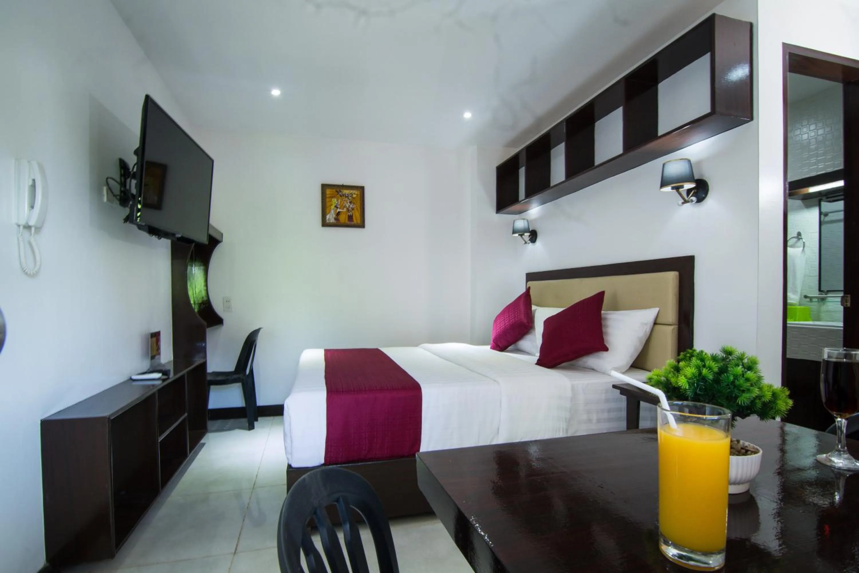 Bedroom, Bed in Diamond Hotel And Resto